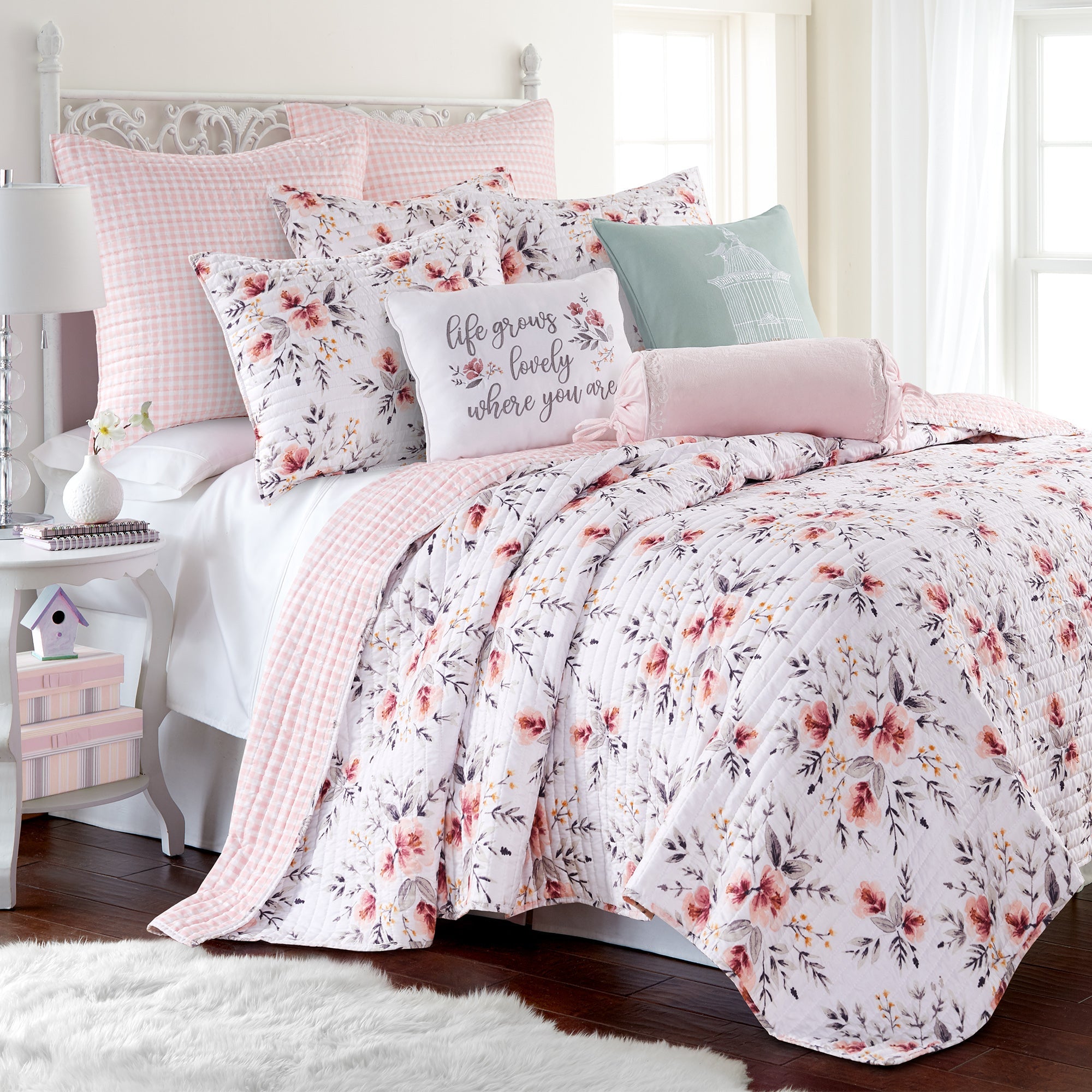 Levtex Home Adeline Quilt Set Quilts
