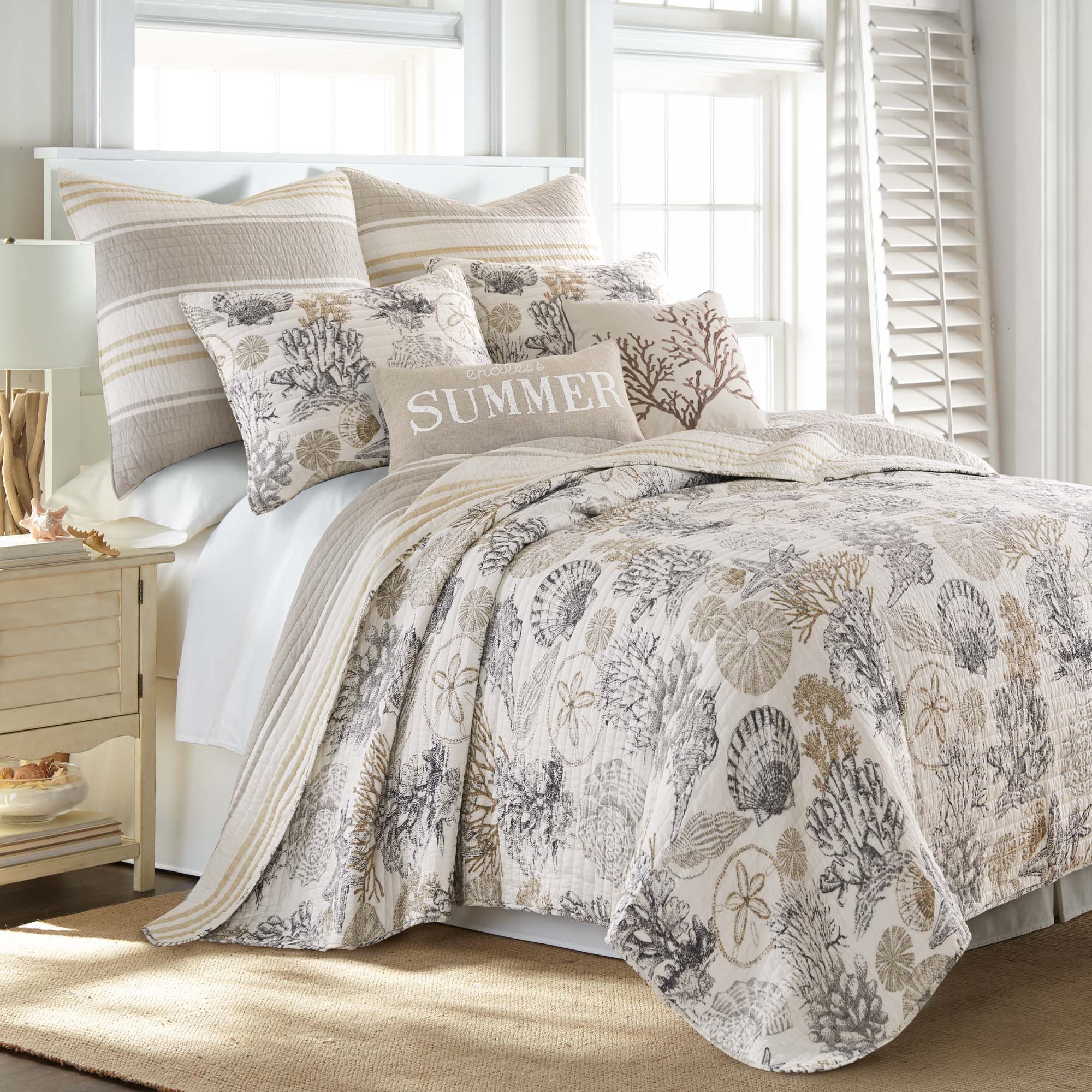 Levtex Home Caspian Sea Quilt Set Quilts