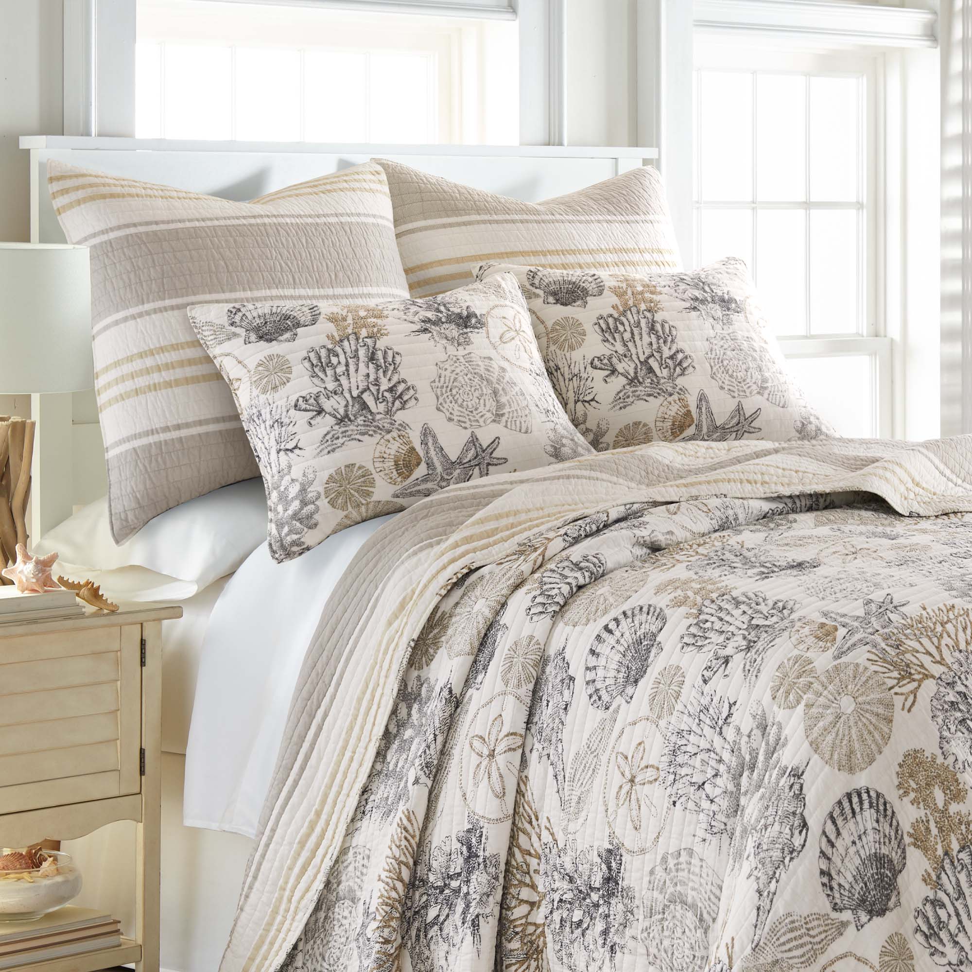 Levtex Home Caspian Sea Quilt Set Quilts