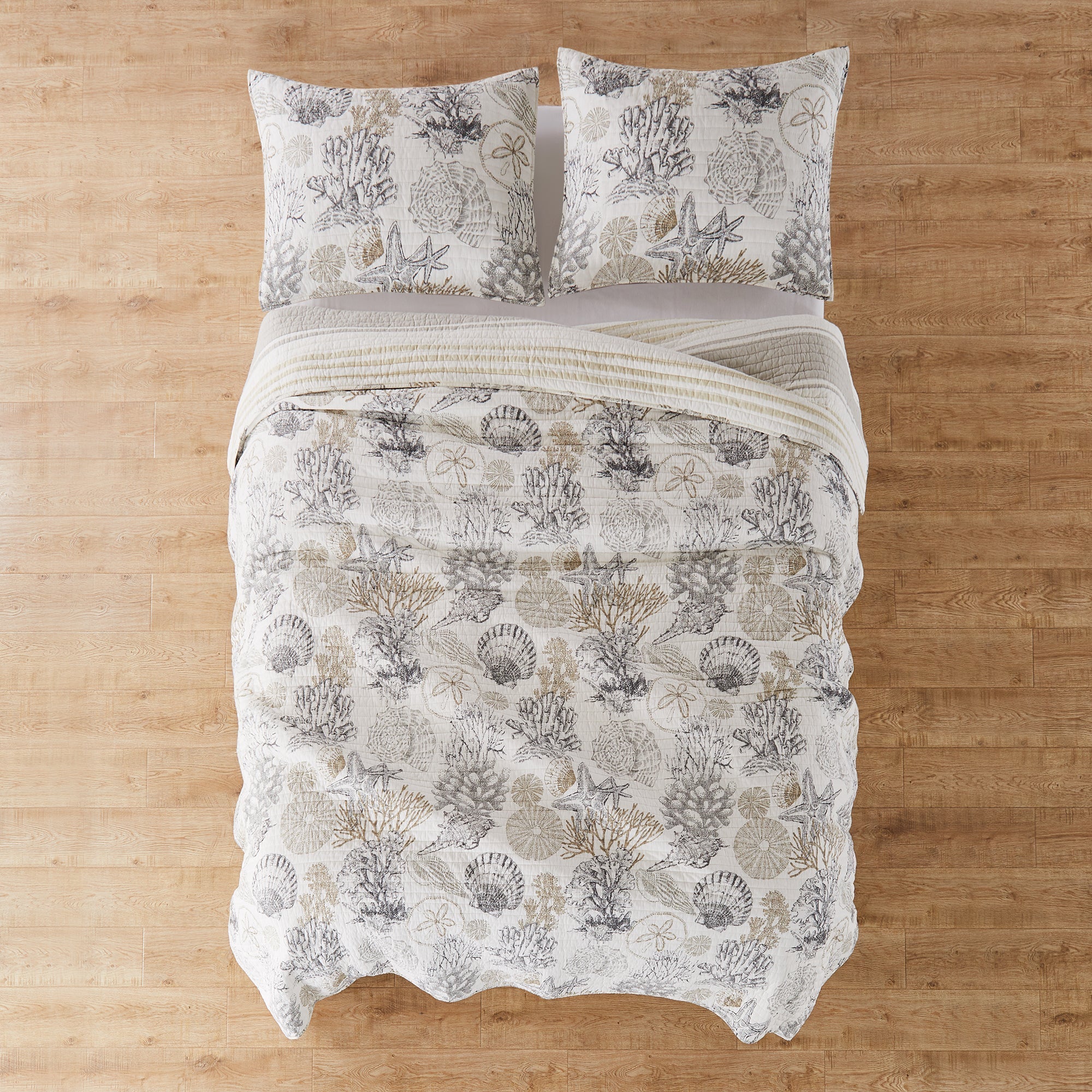 Levtex Home Caspian Sea Quilt Set Quilts