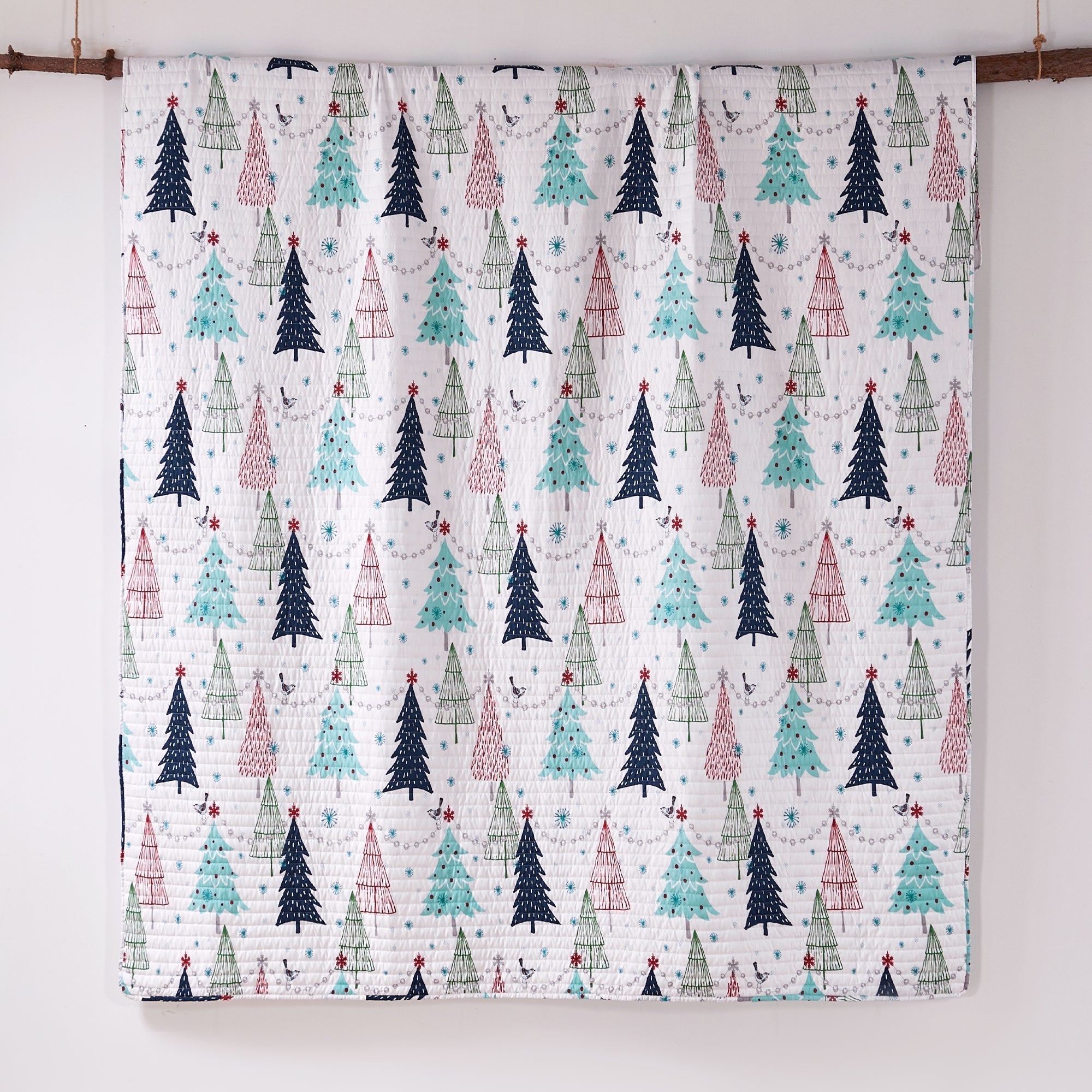 Levtex Home White Pine Quilt Set Quilts