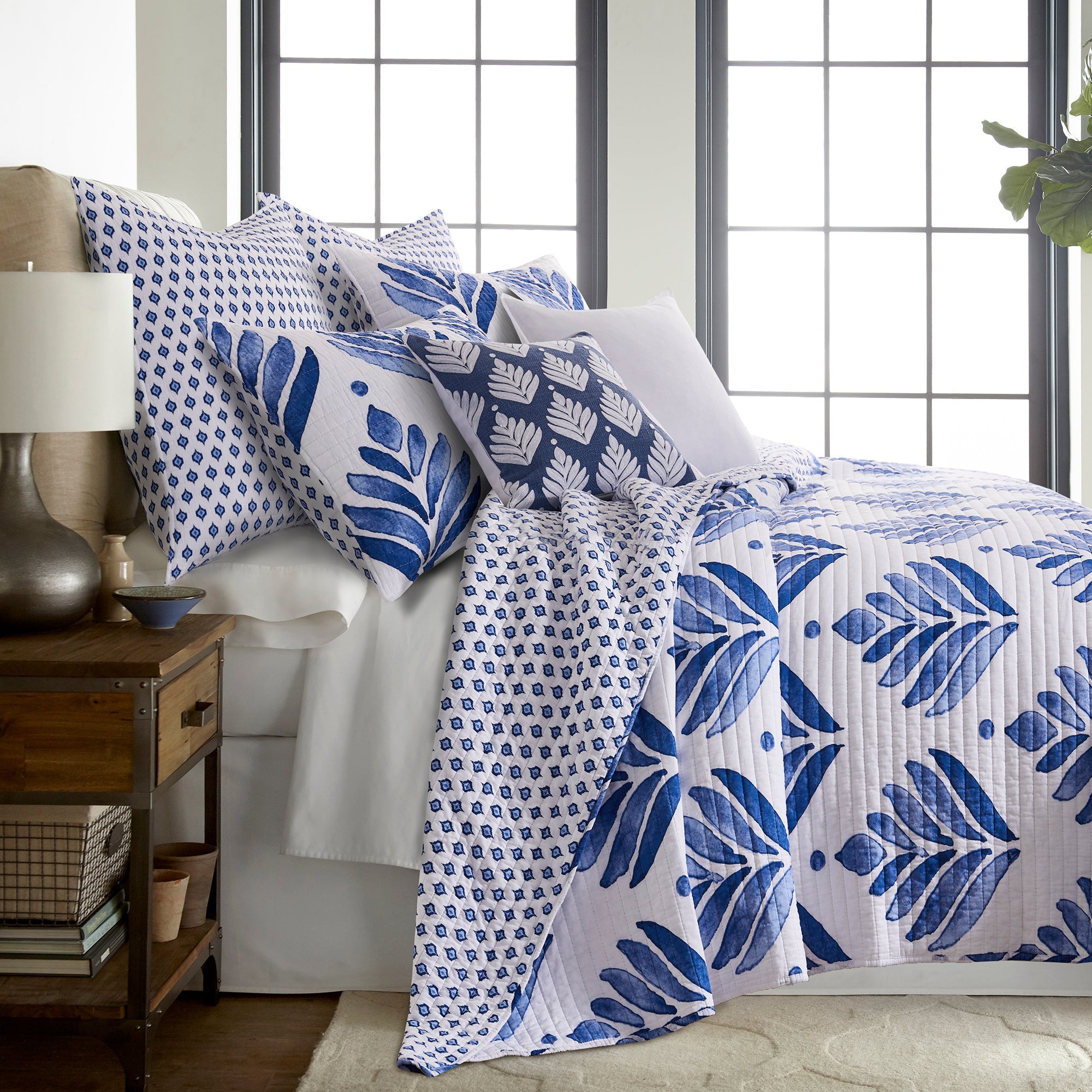 Levtex Home Vintage Blossom Quilt Set Quilts