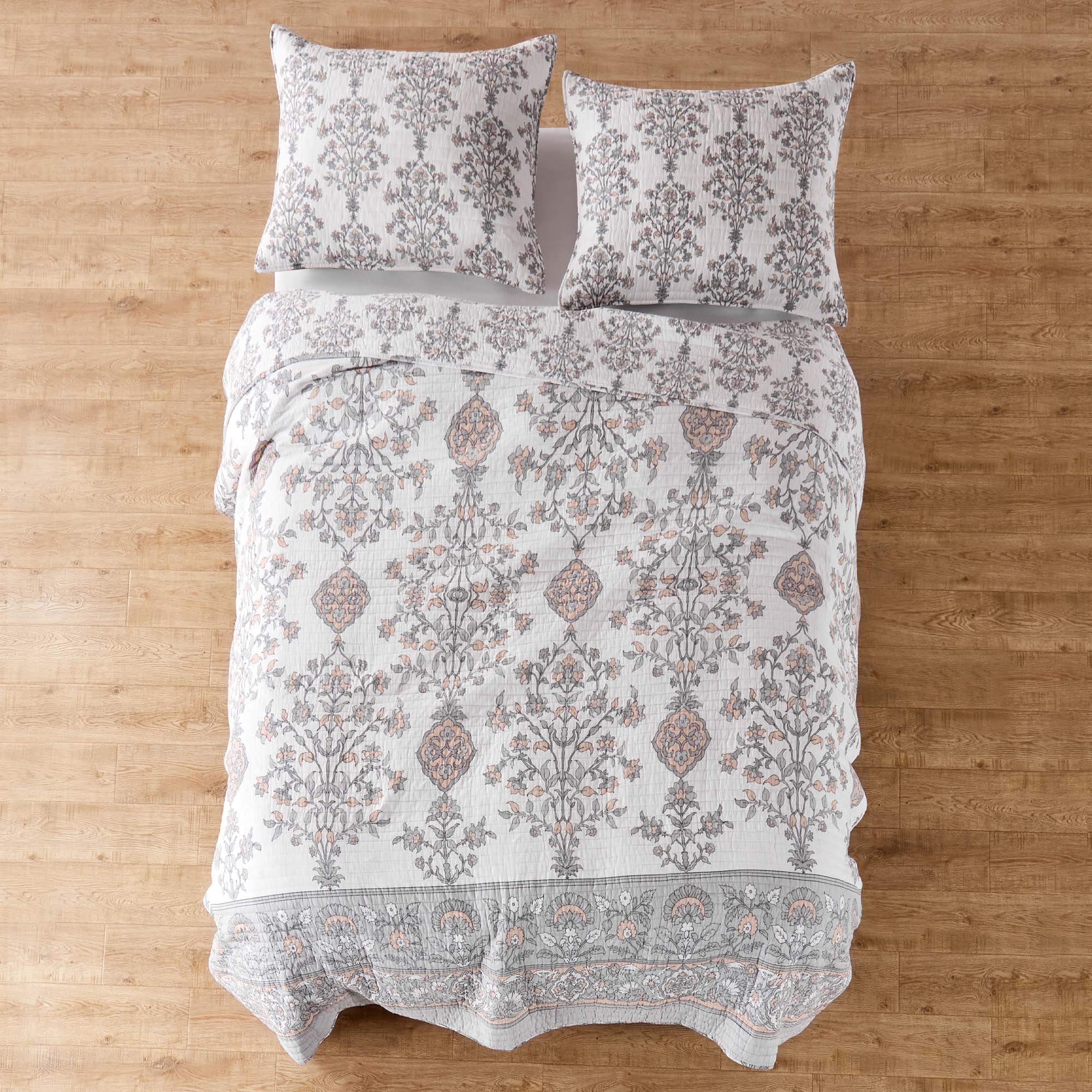Levtex Home Filigree Quilt Set Quilts