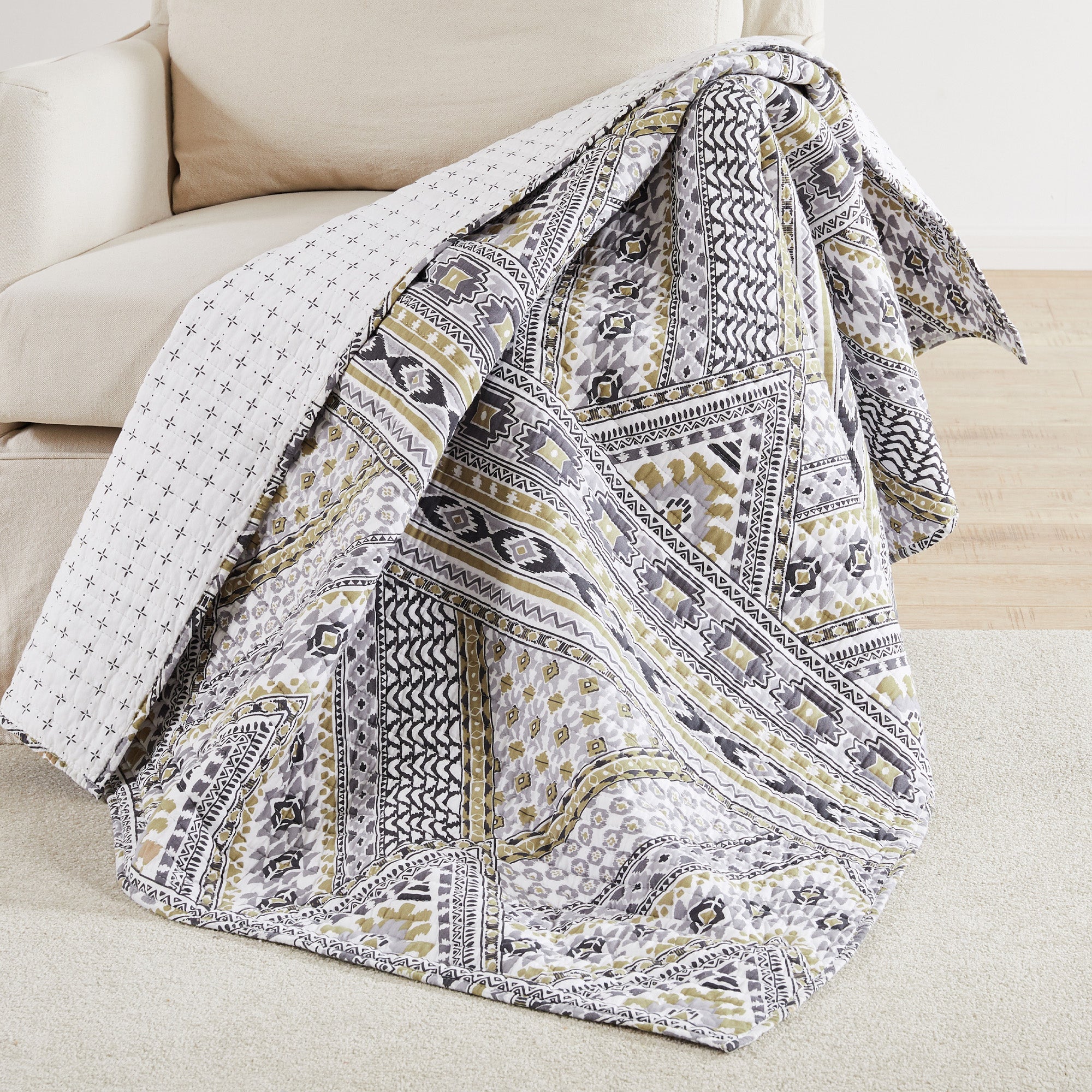 Levtex Home Etrada Quilted Throw Throws