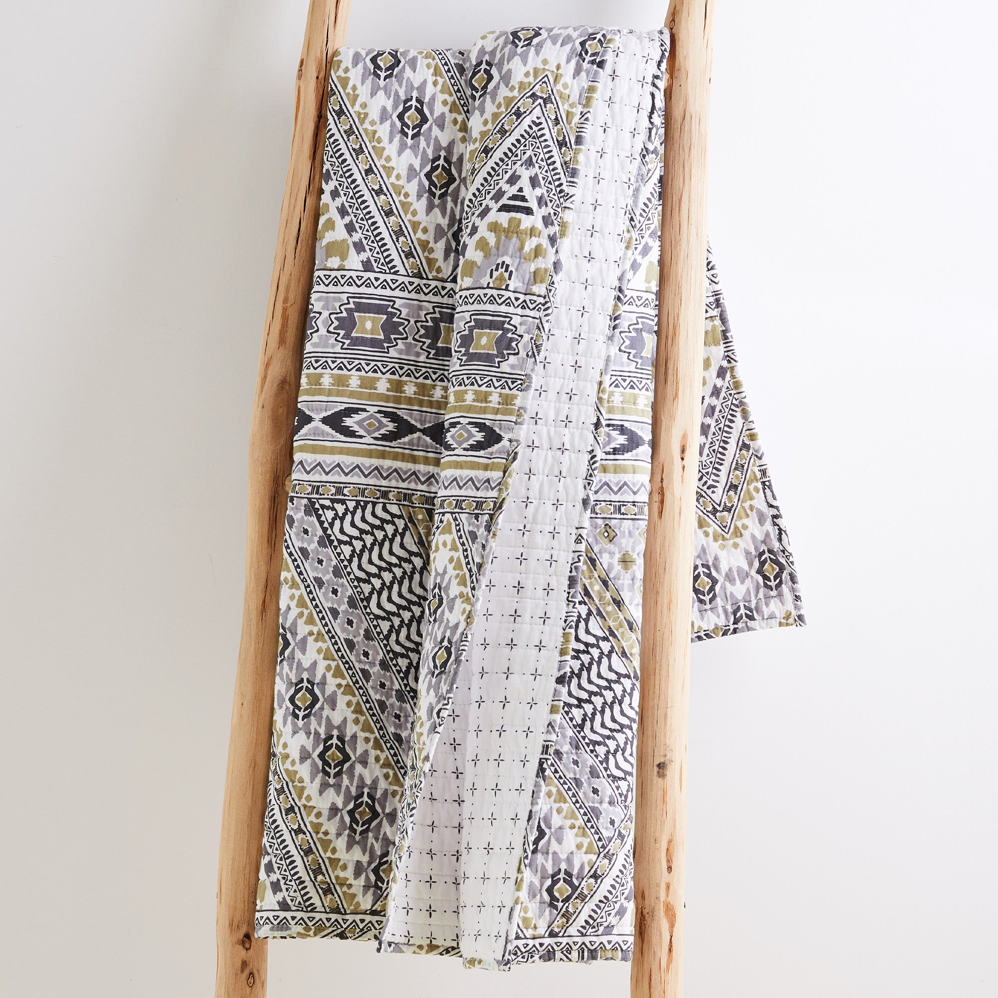 Levtex Home Etrada Quilted Throw Throws
