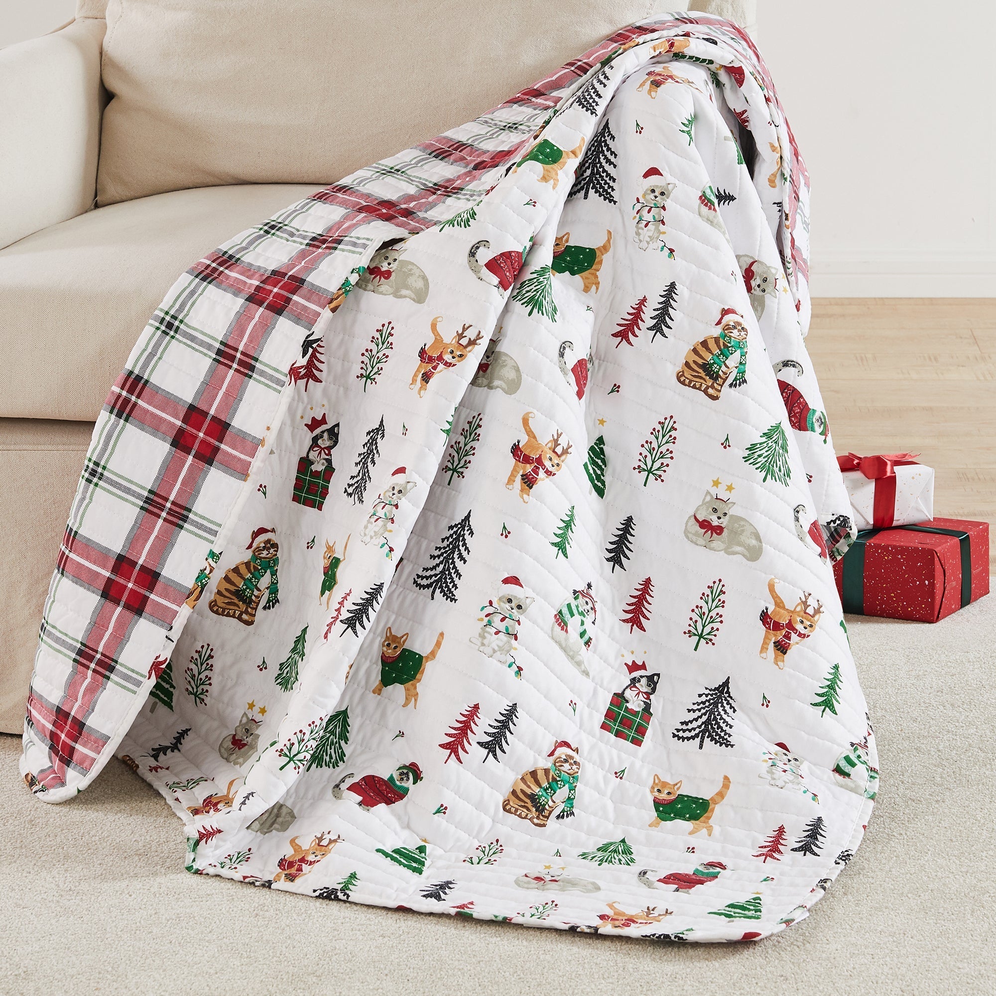 Levtex Home Meowy Christmas Quilted Throw Throws
