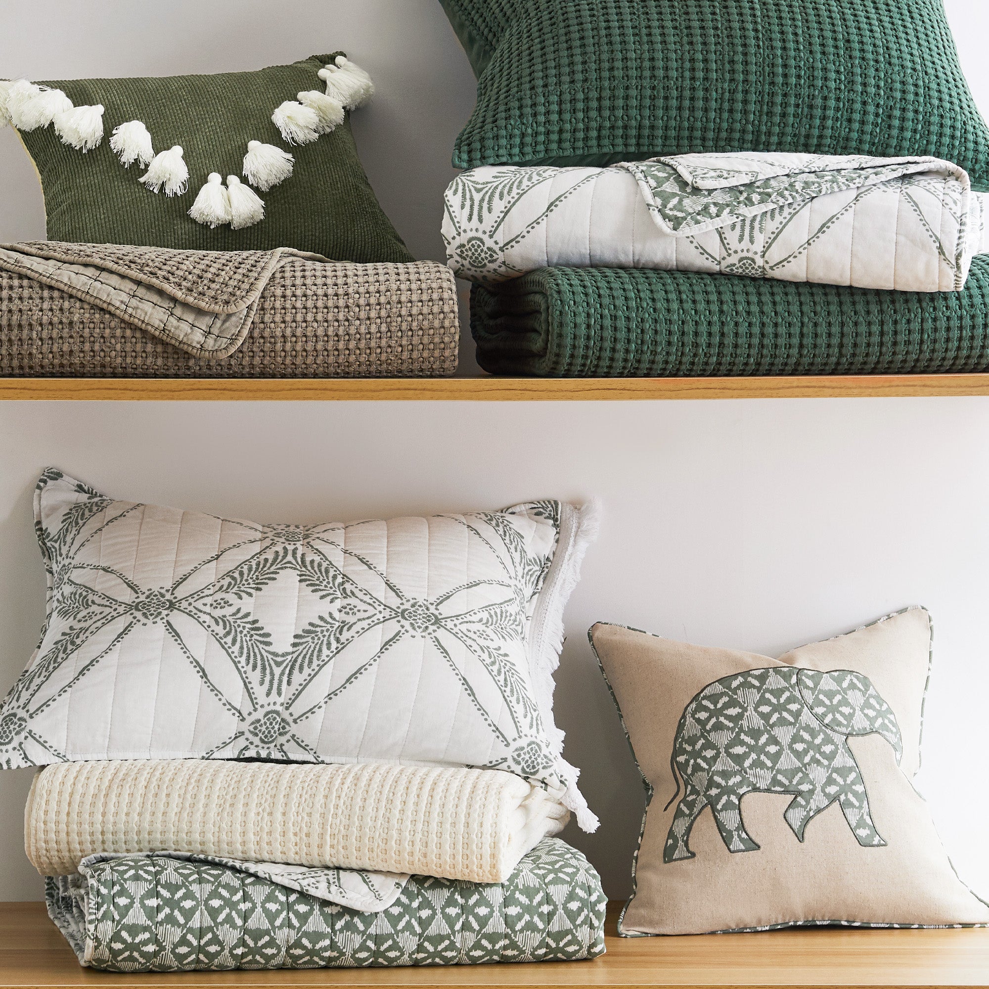 Levtex Home Kemala Sage Quilt Set Quilts