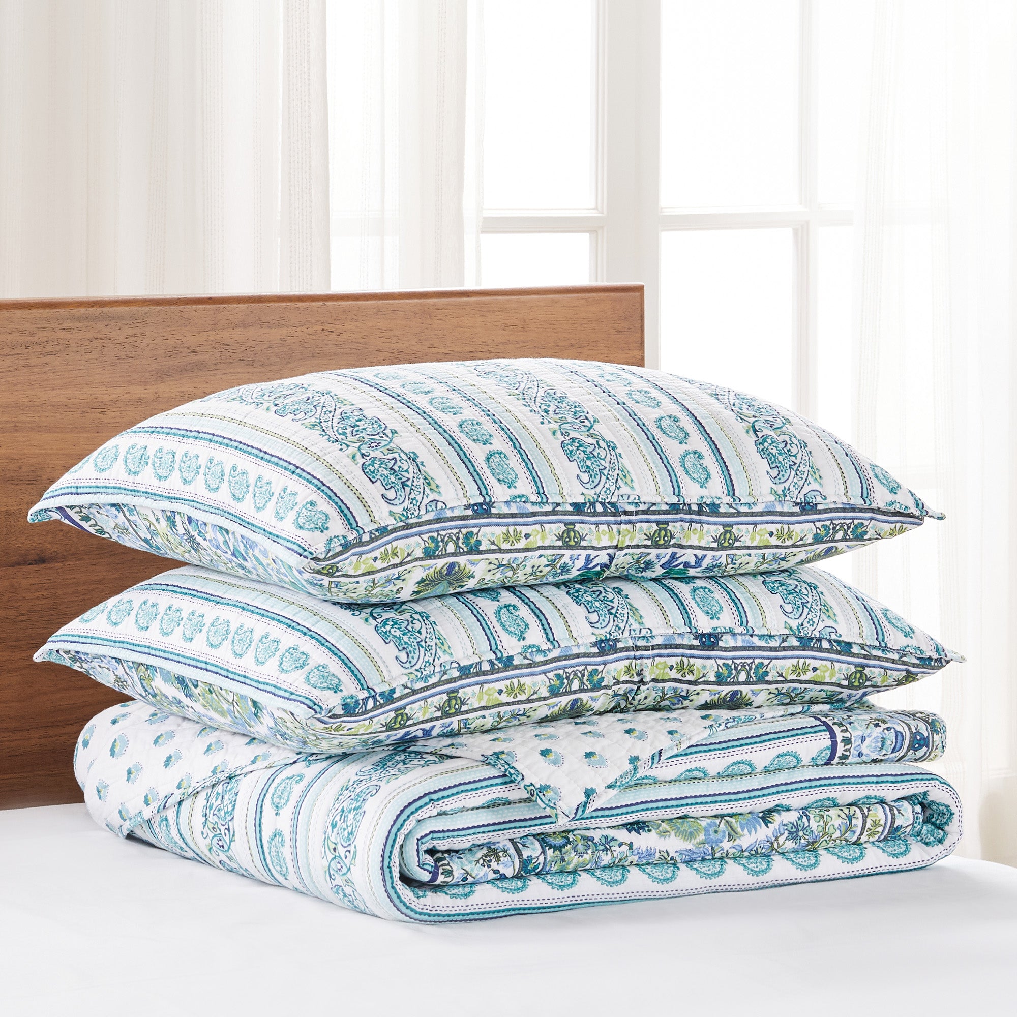 Levtex Home Yasmina Quilt Set Quilts