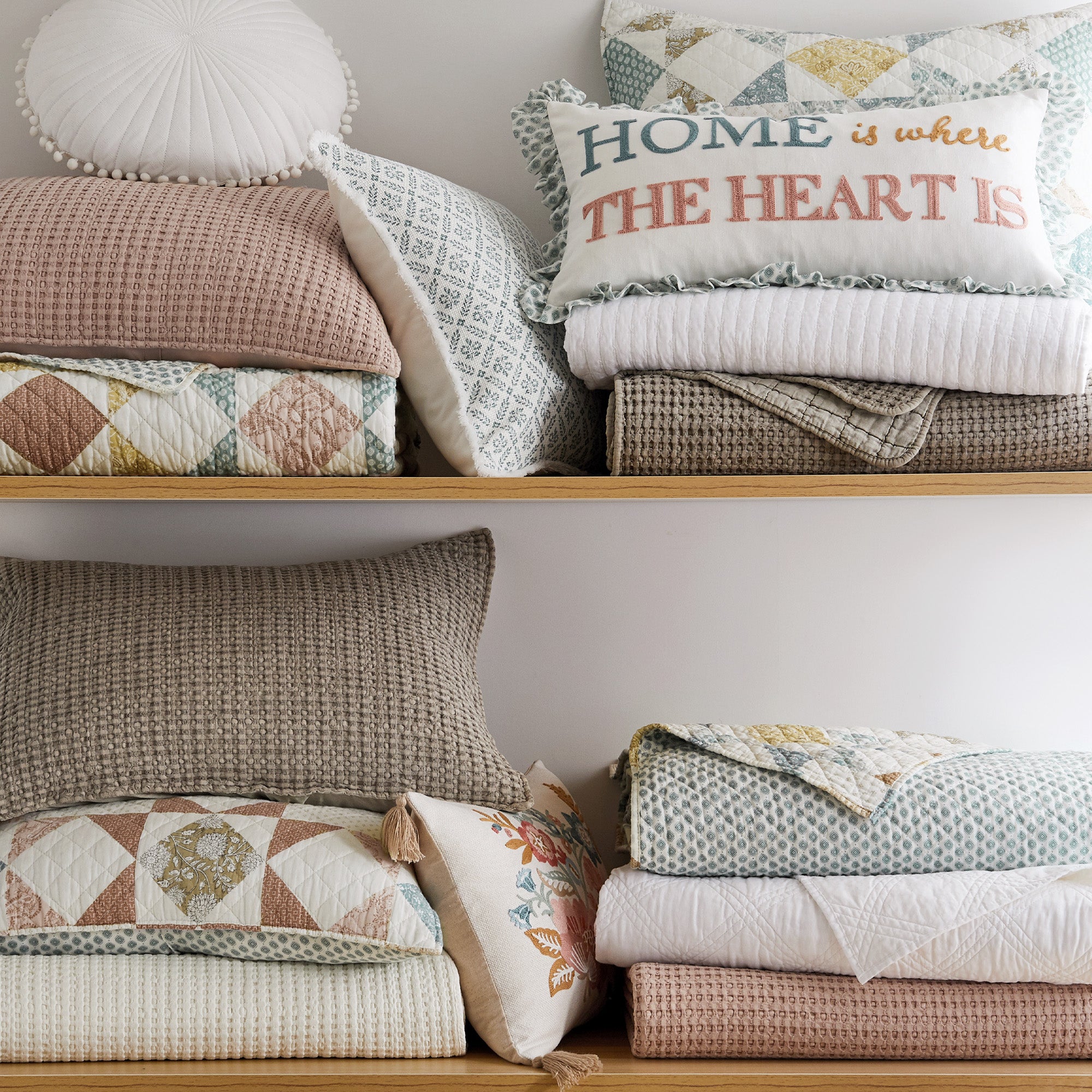 Levtex Home Lottie Quilt Set Quilts