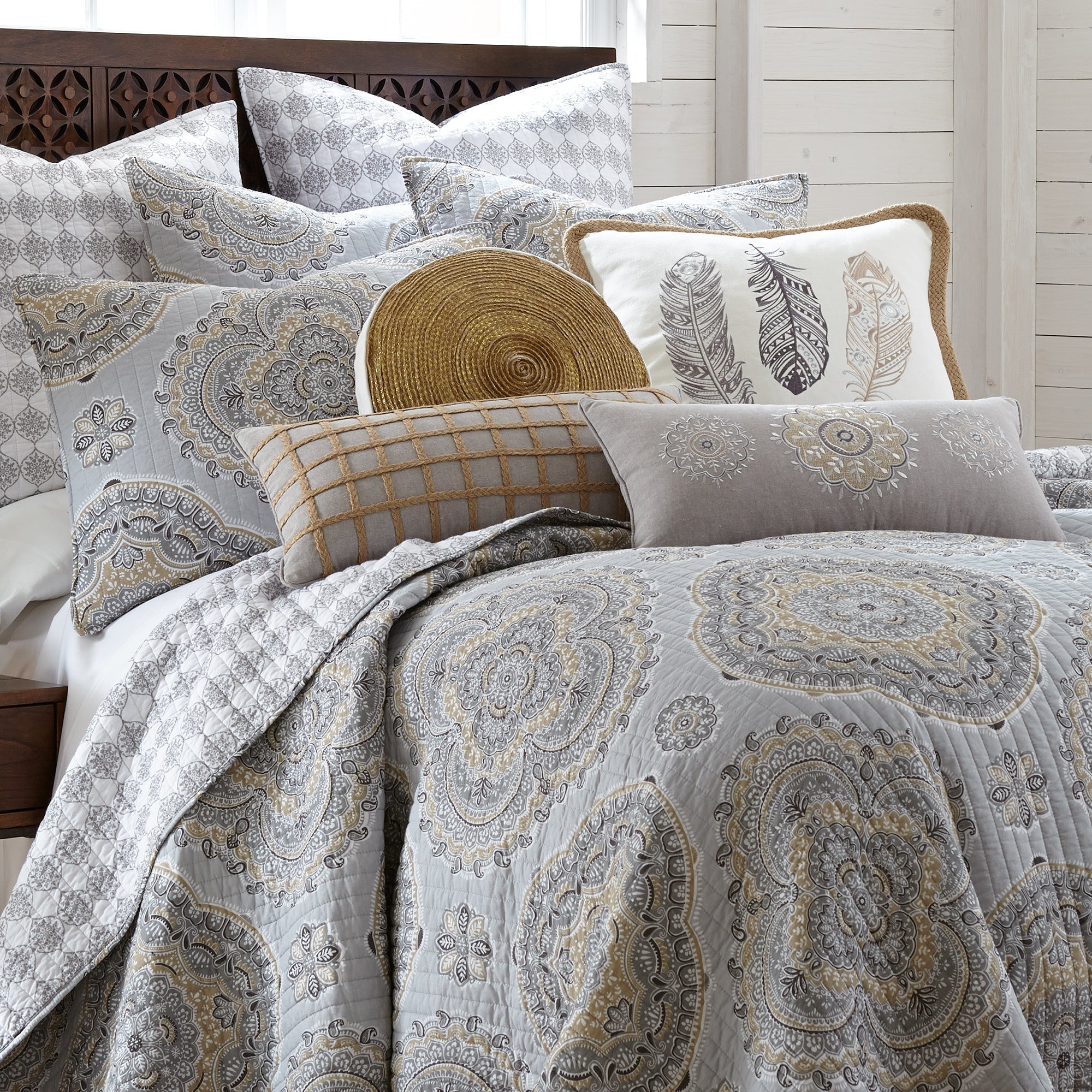 Levtex Home Solano Neutral Quilt Set Quilts