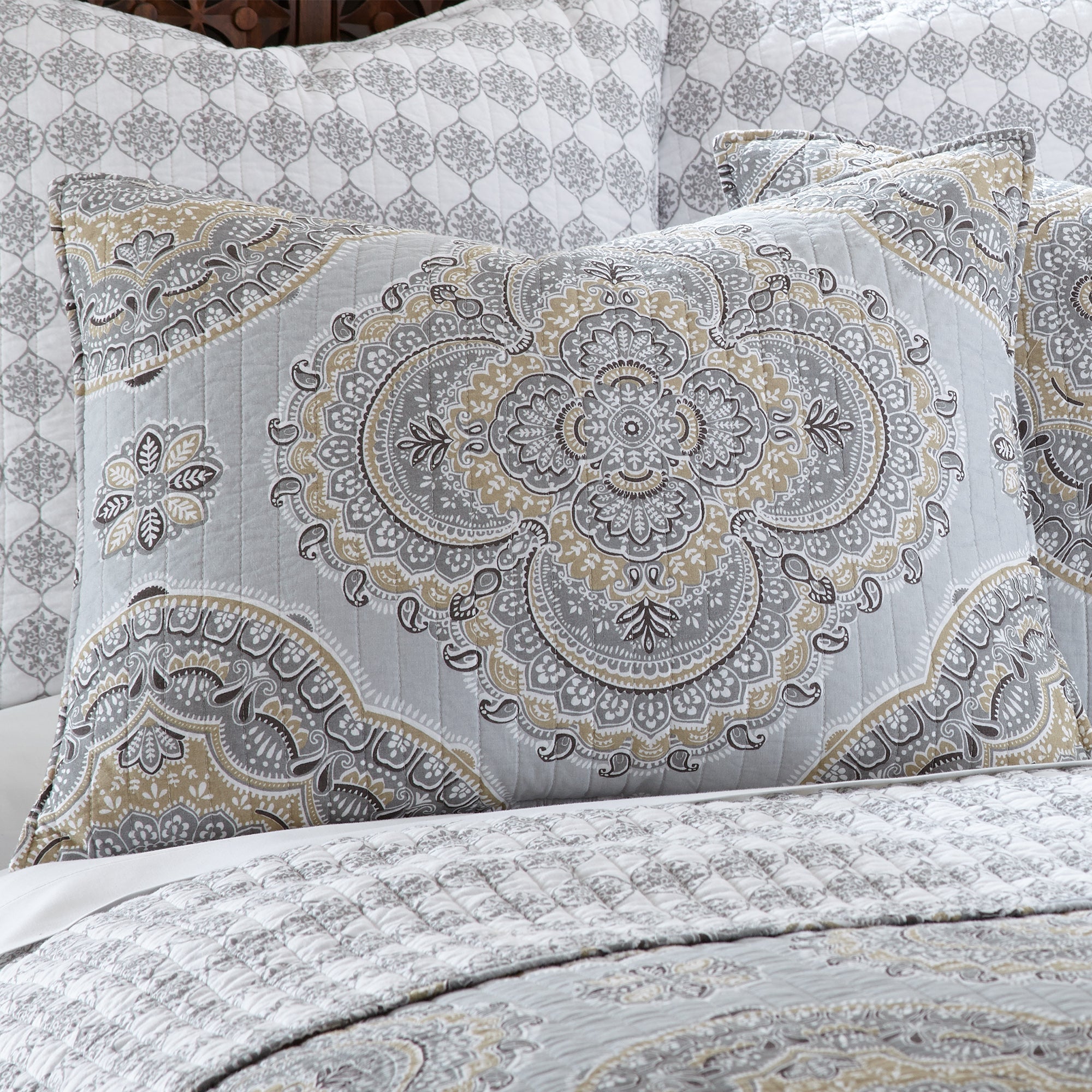 Levtex Home Solano Neutral Quilt Set Quilts