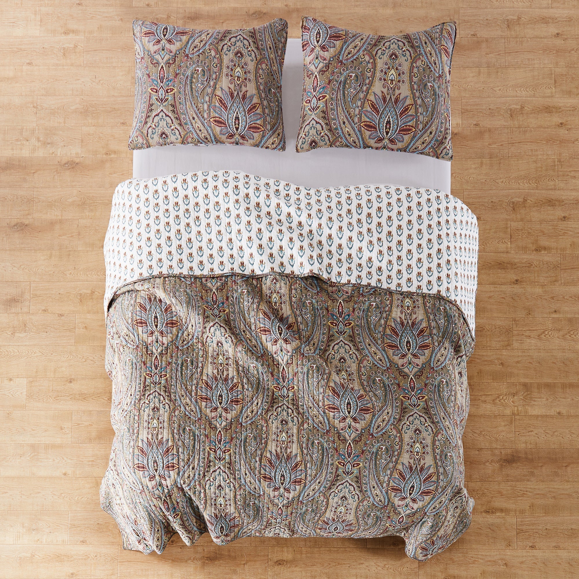 Levtex Home Kasey Quilt Set Quilts