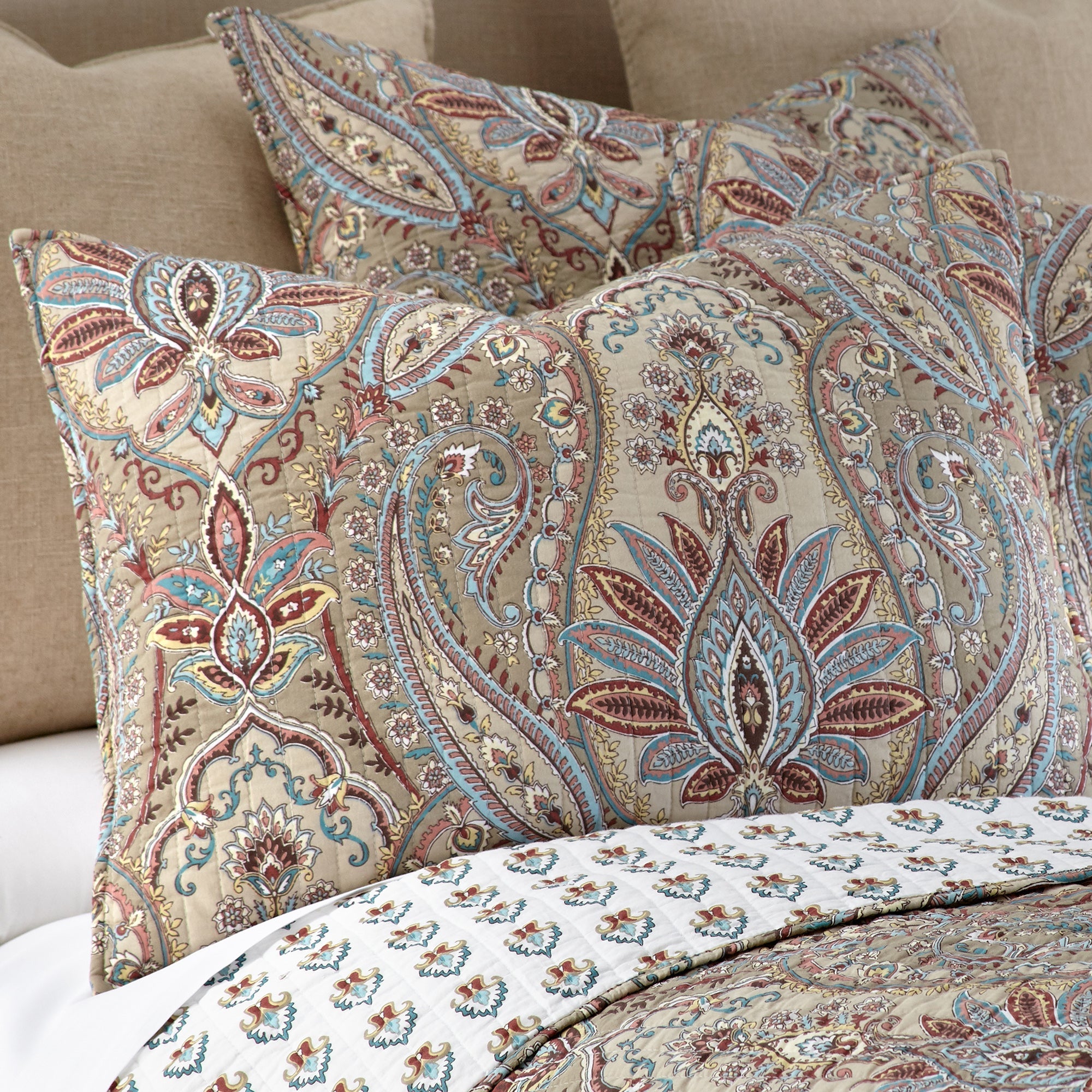 Levtex Home Kasey Quilt Set Quilts