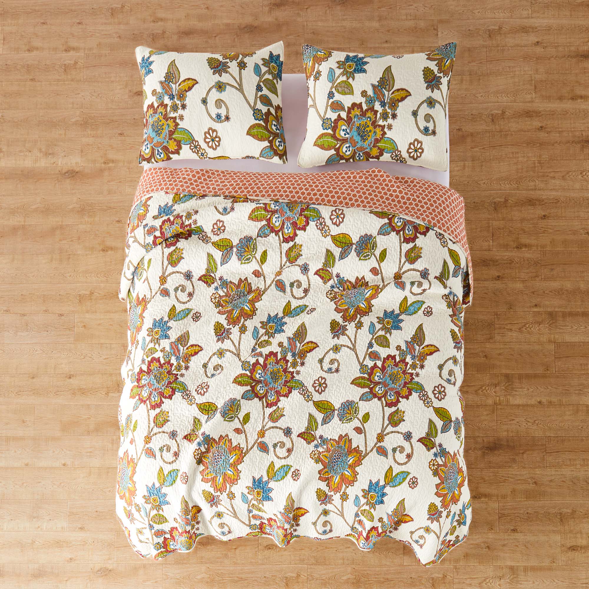 Levtex Home Clementine Quilt Set Quilts