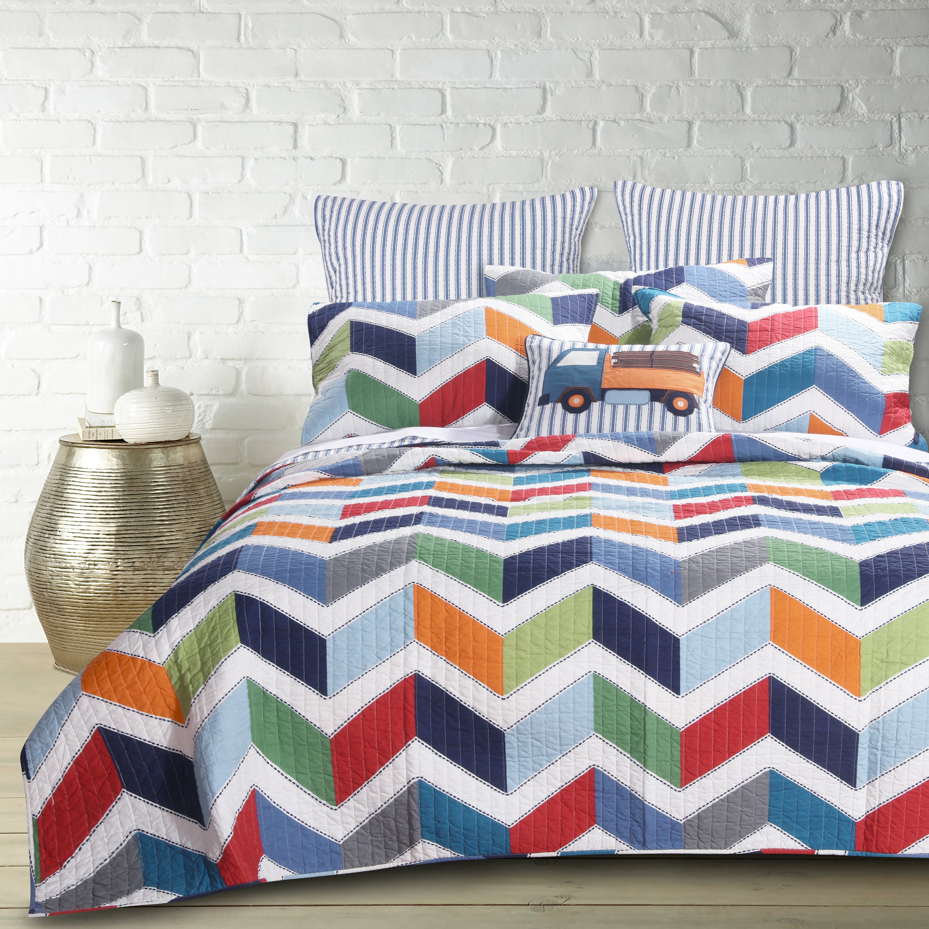 Levtex Home Dominik Quilt Set Kids Quilts