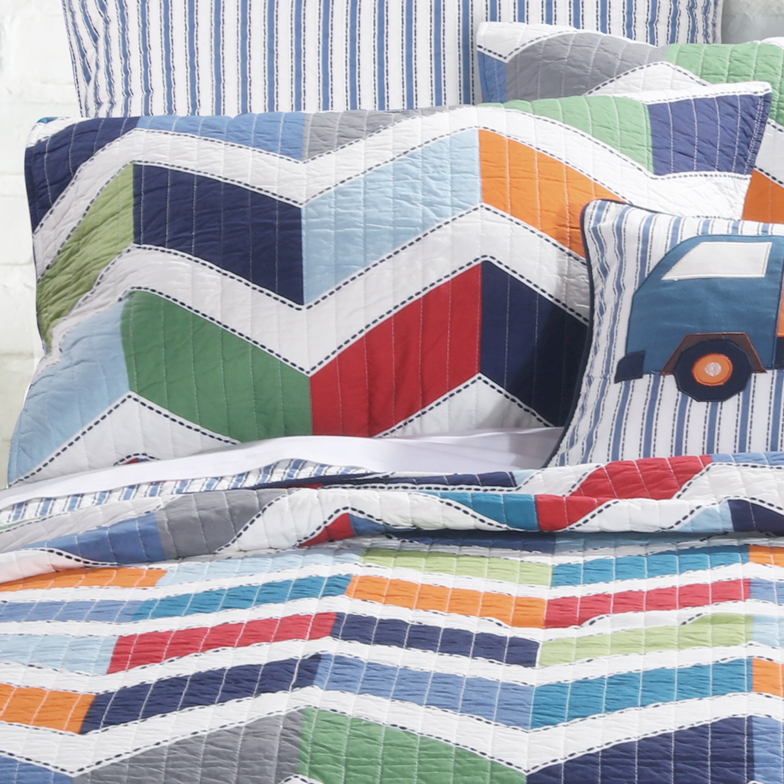 Levtex Home Dominik Quilt Set Kids Quilts