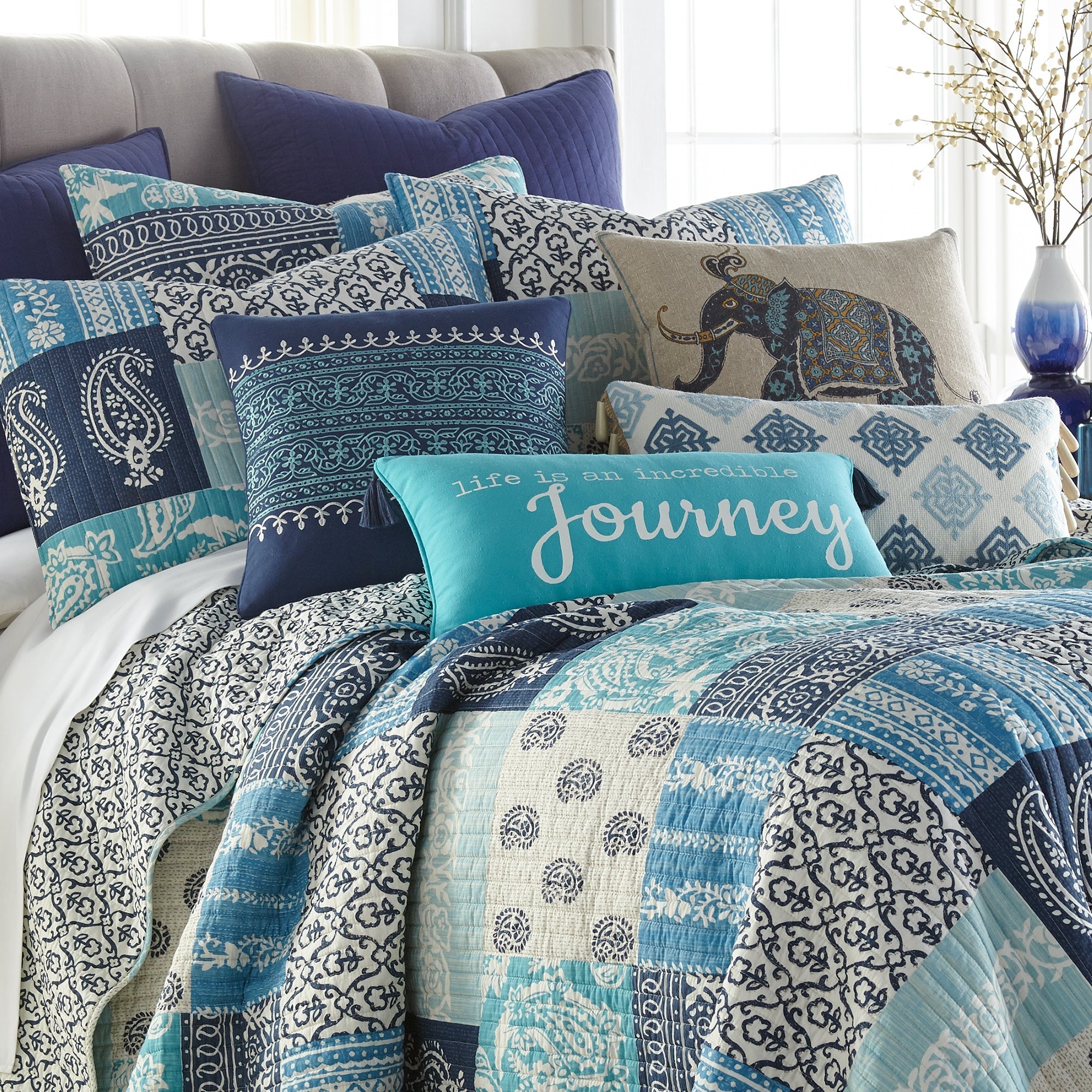 Levtex Home Chandra Quilt Set Quilts