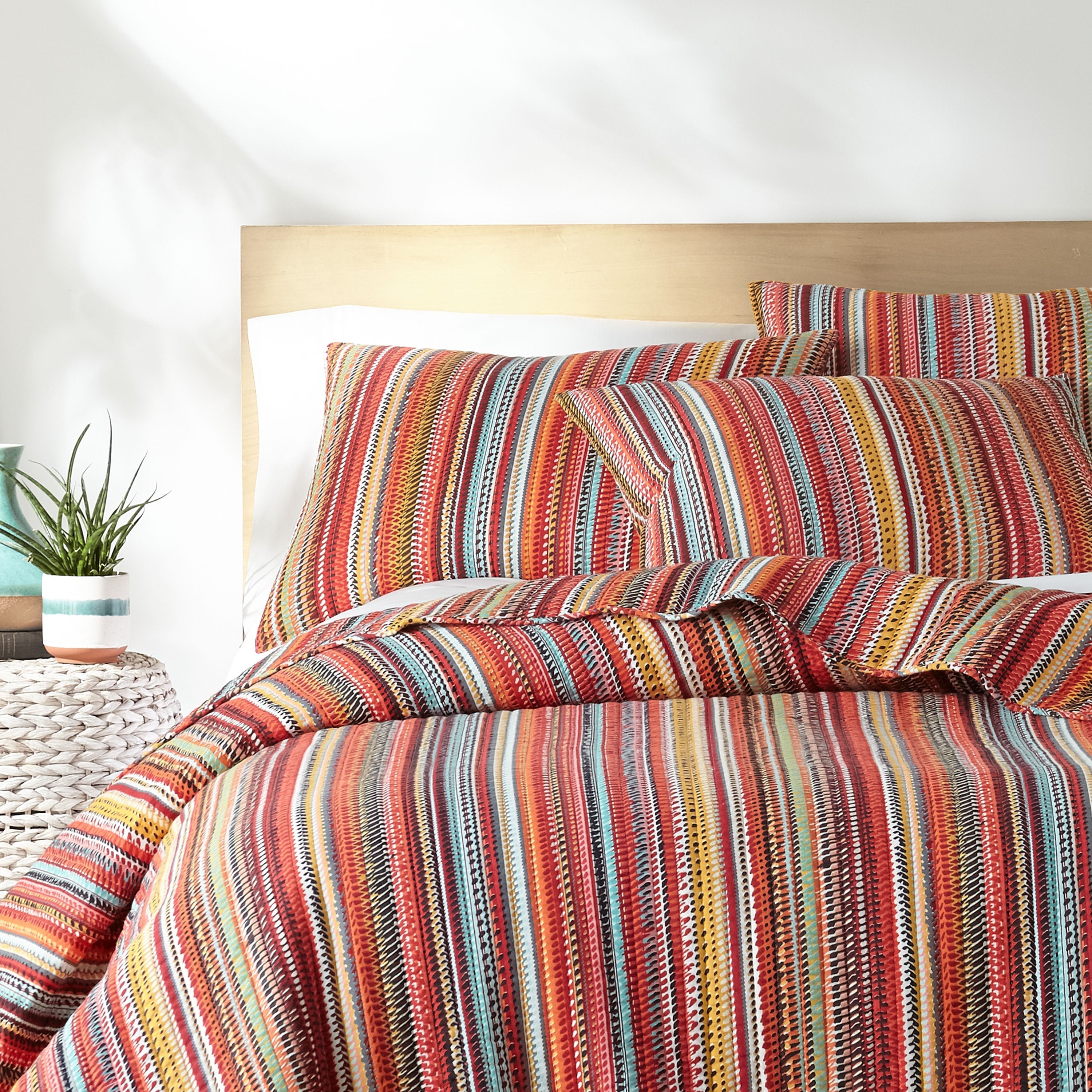 Levtex Home Uluru Stripe Quilt Set Quilts