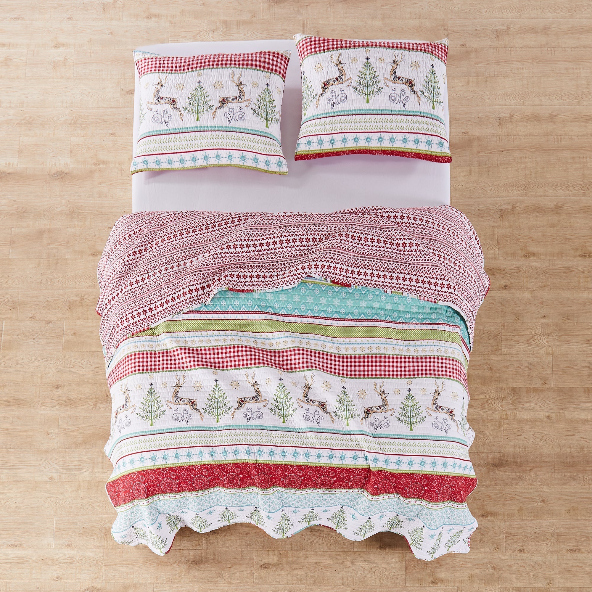 Levtex Home Merry & Bright Comet & Cupid Quilt Quilts