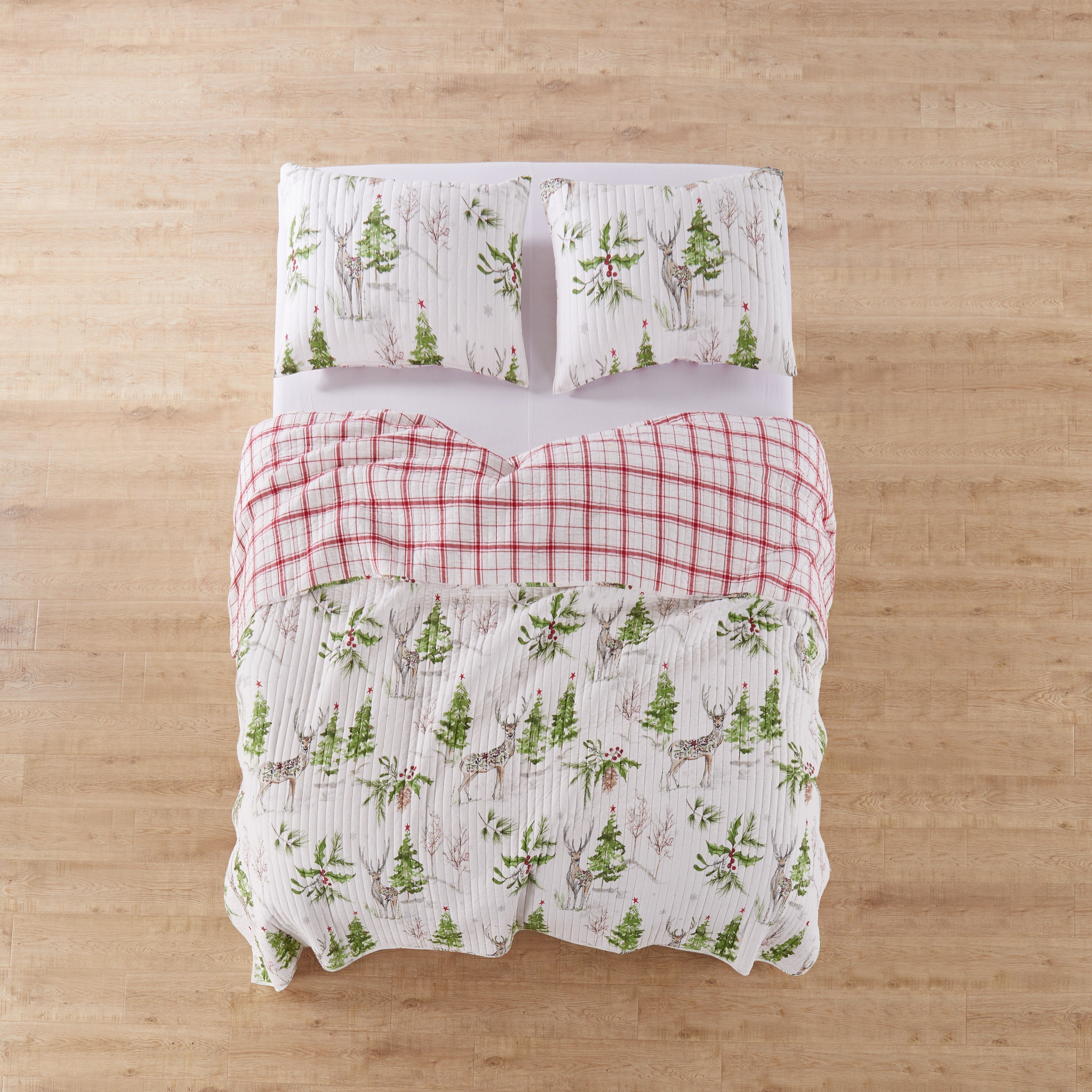 Levtex Home Sleigh Bells Quilt Quilts