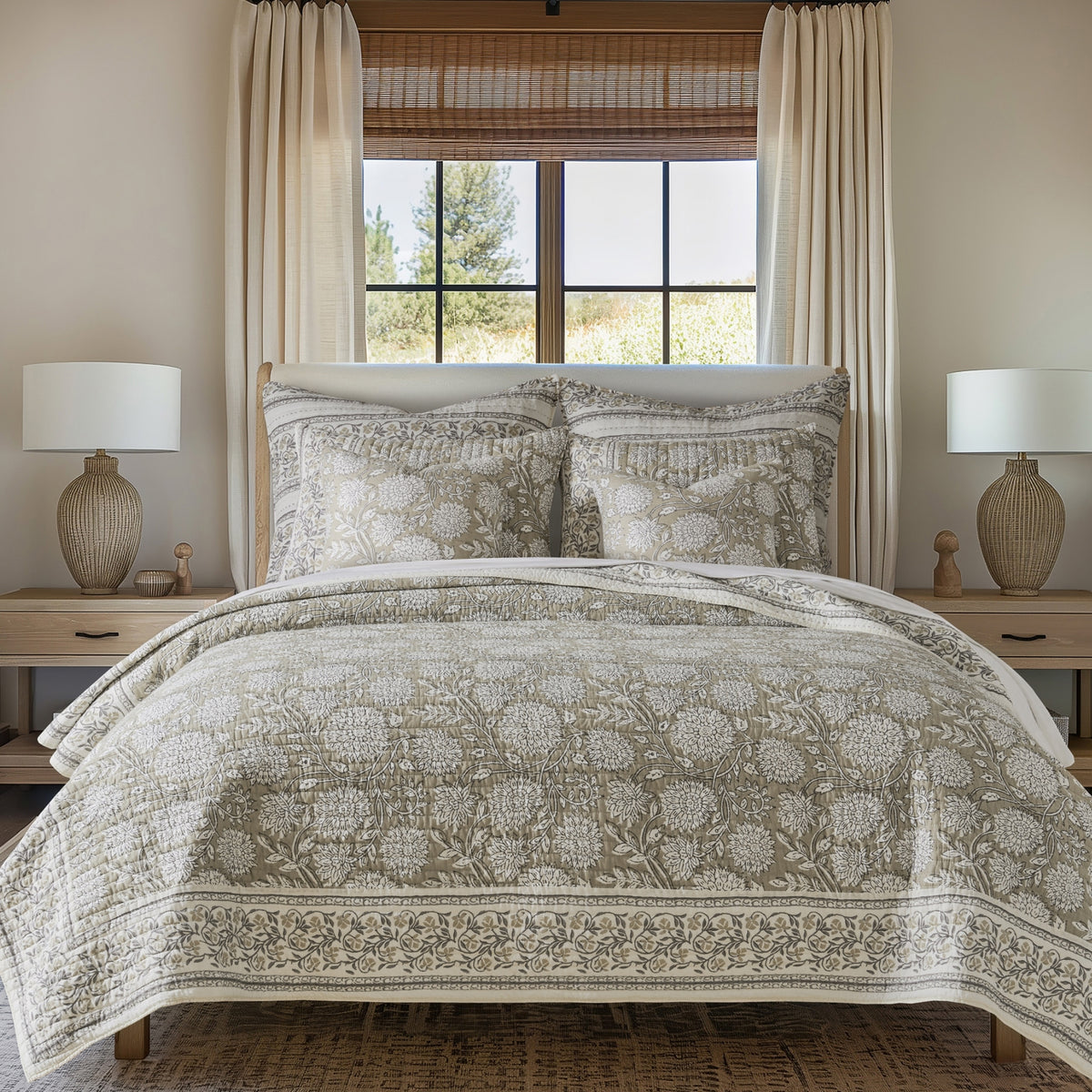 Adare Quilt Set