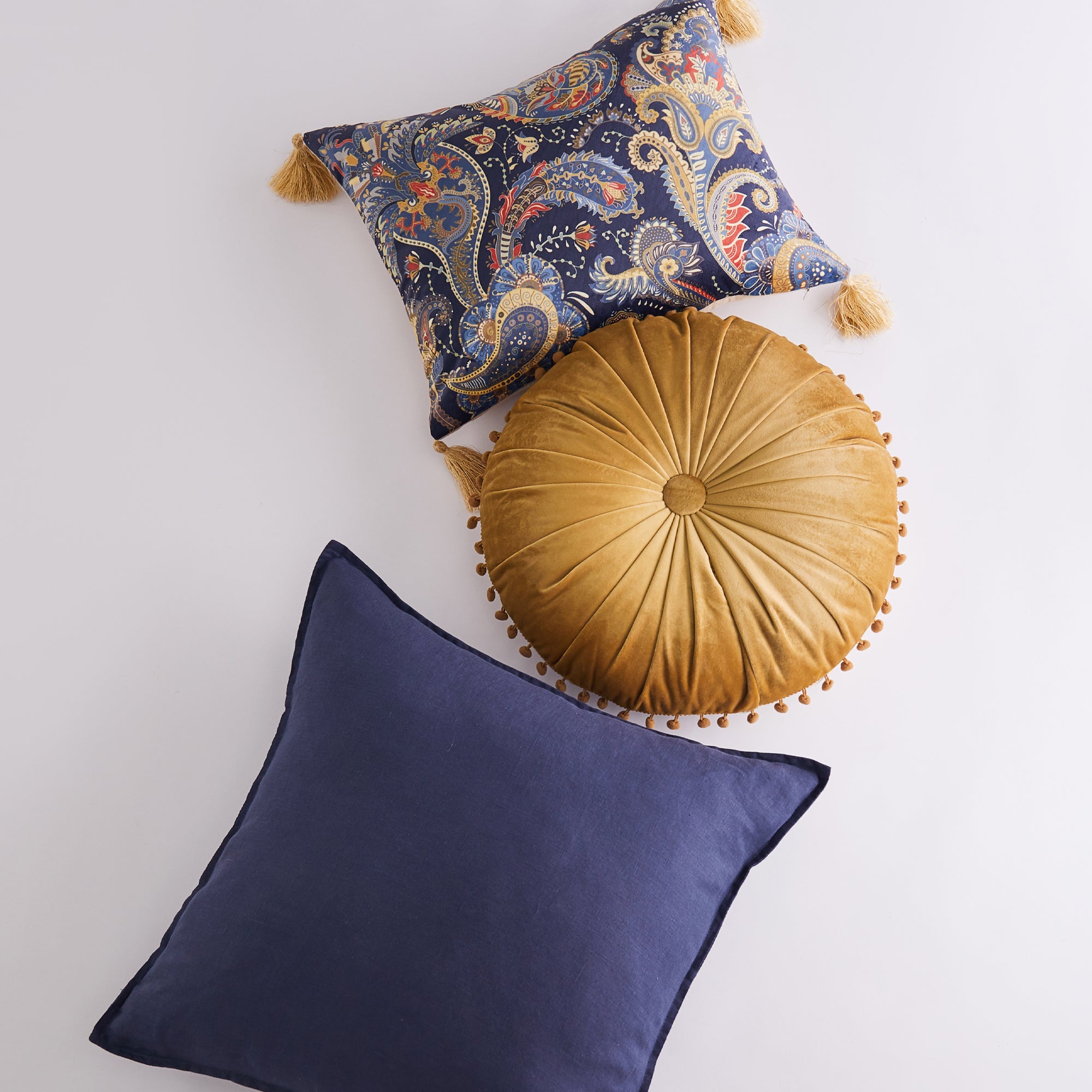 Printed Velvet Paisley Tassel Pillow