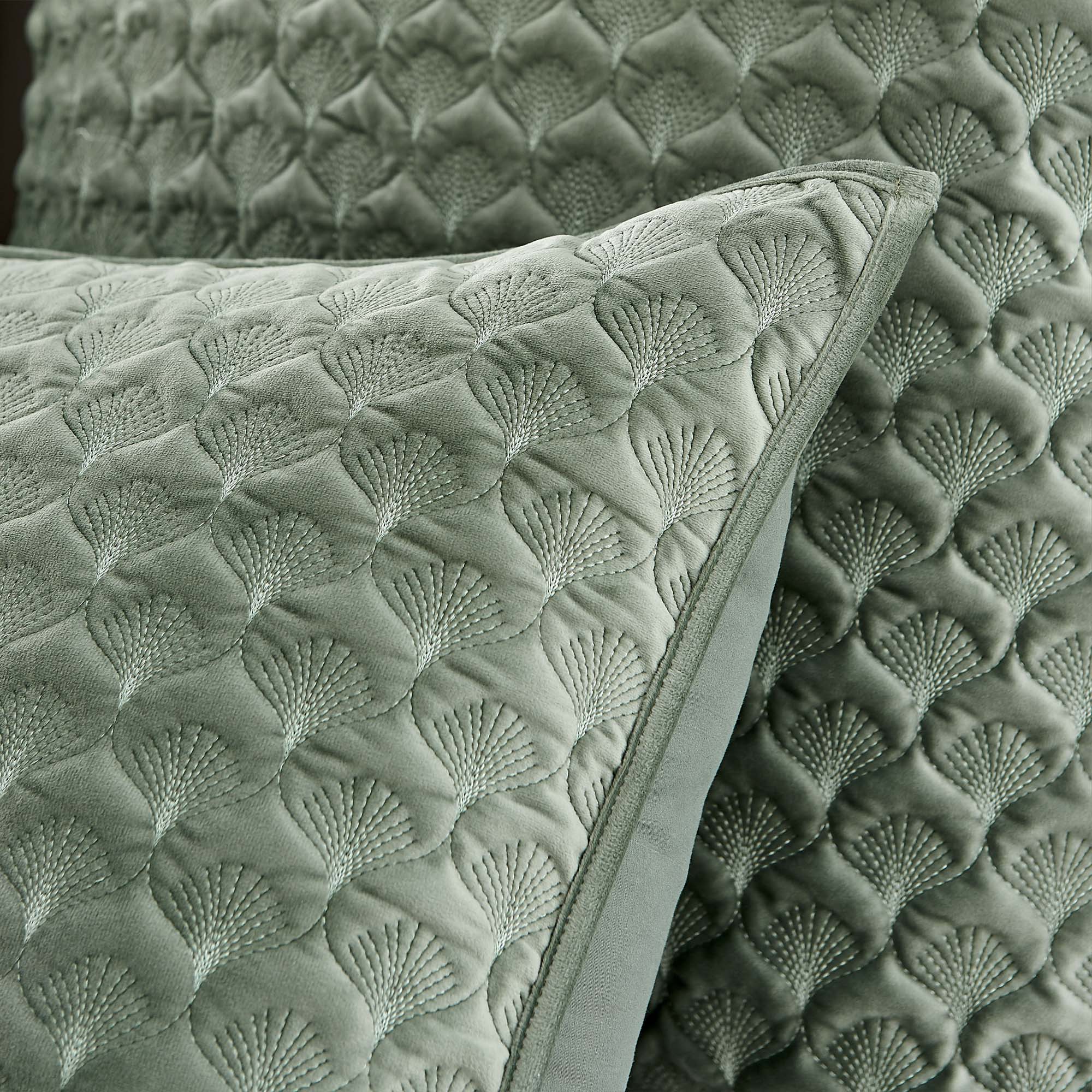 Merano Velvet Sea Spray Standard Sham