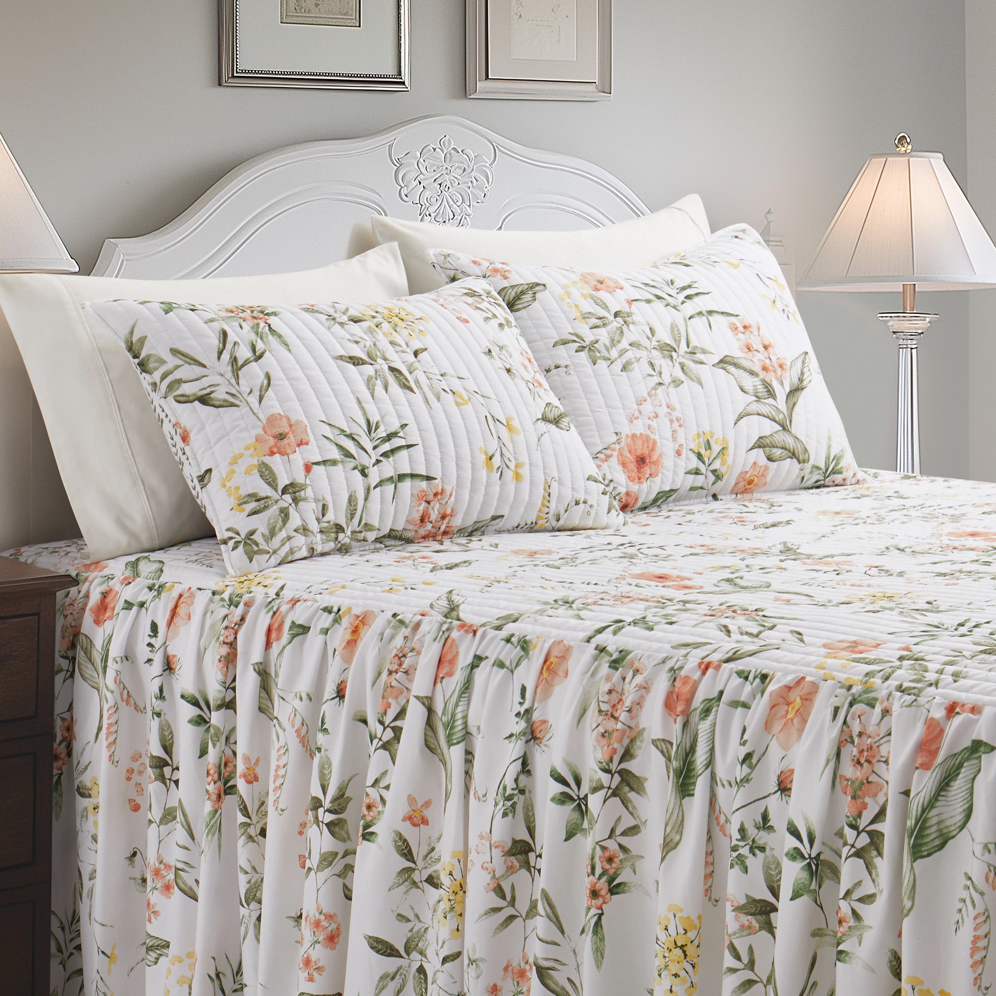 Vivian Bedspread Set