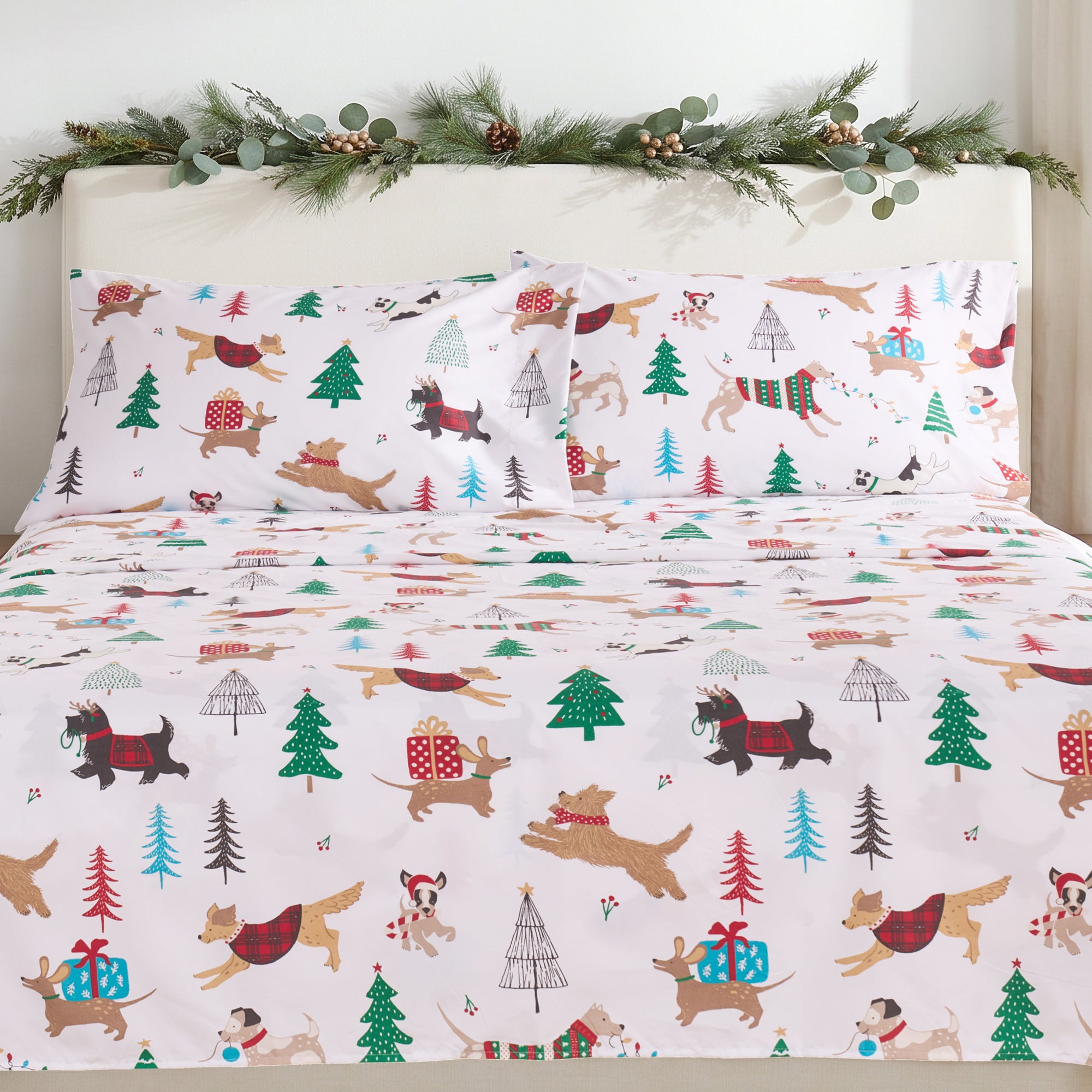 Jingle Paws Sheet Set