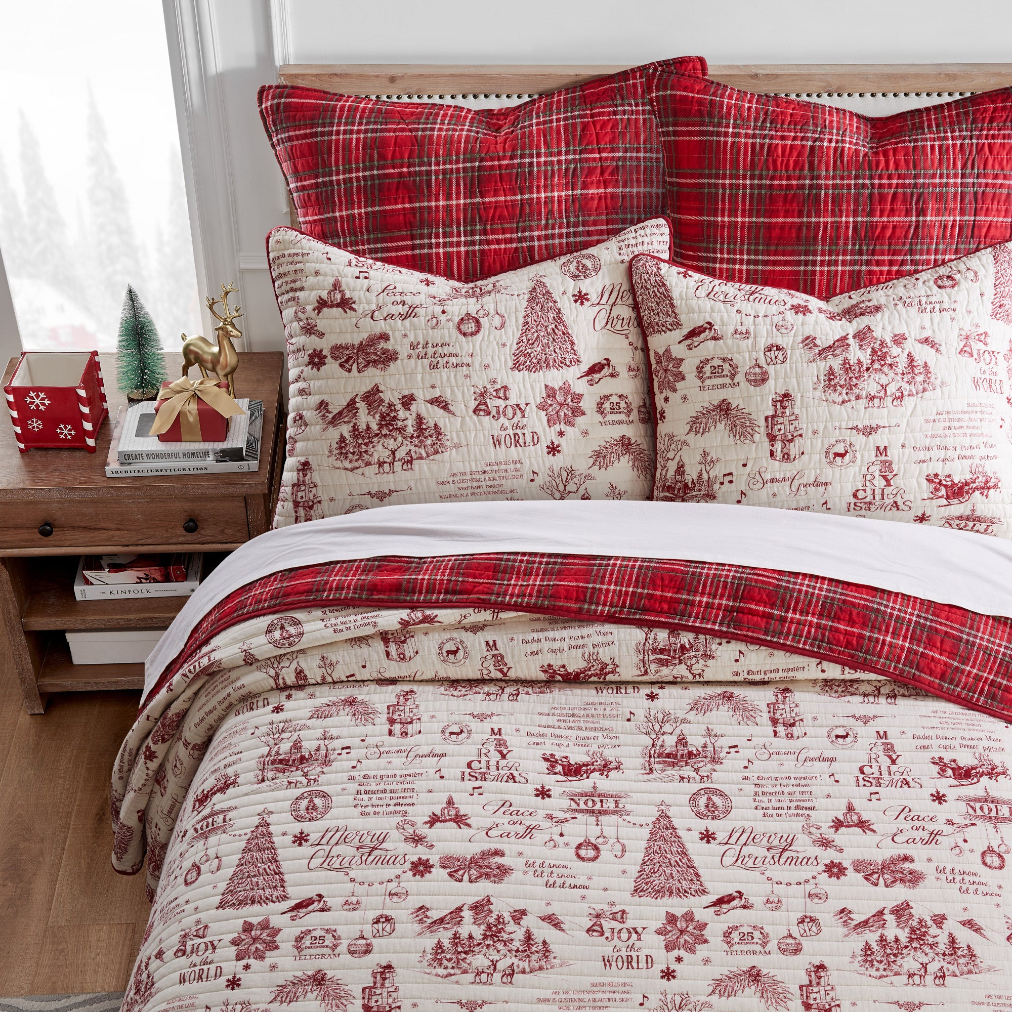 Yuletide Bedspread Set