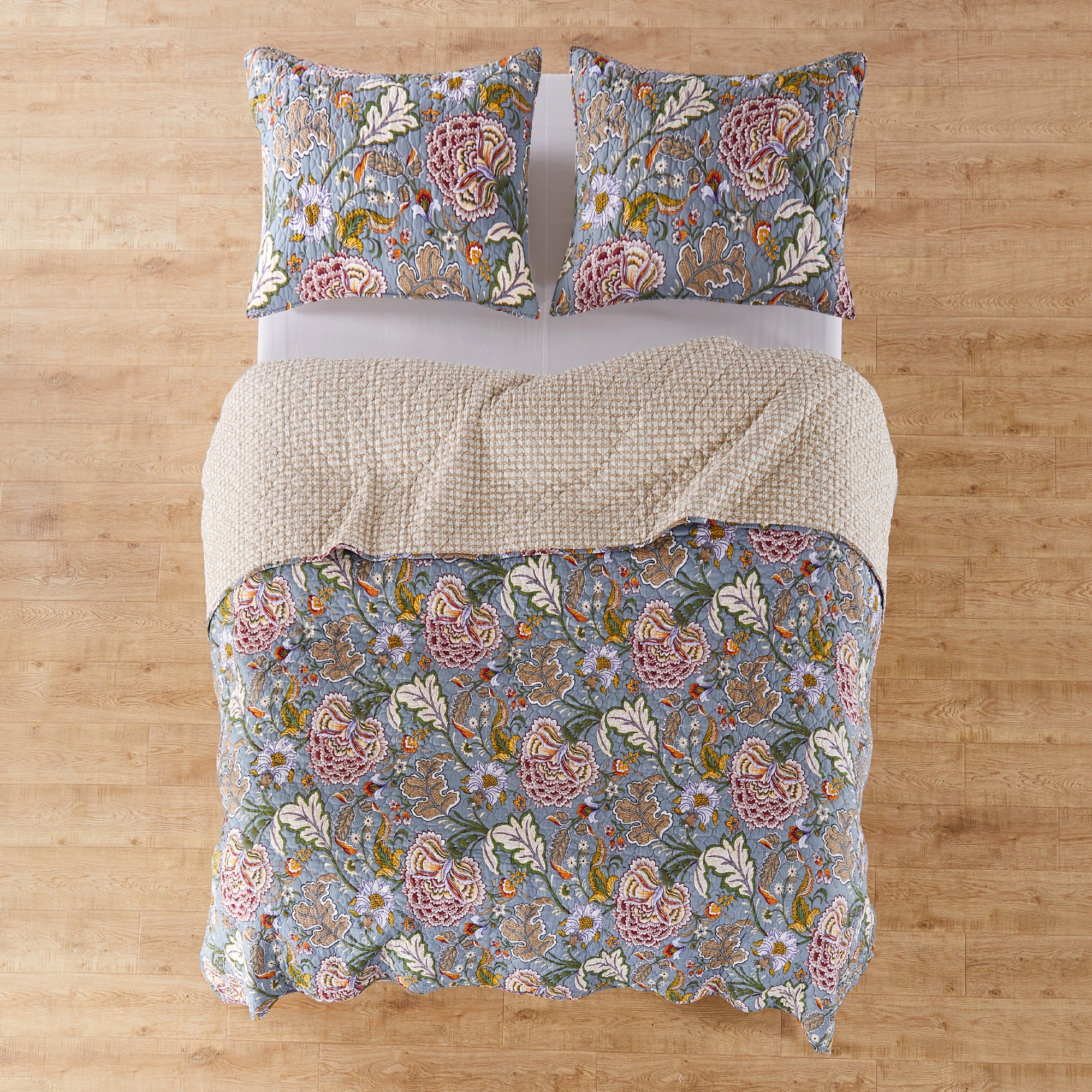 Angelica Bedspread Set