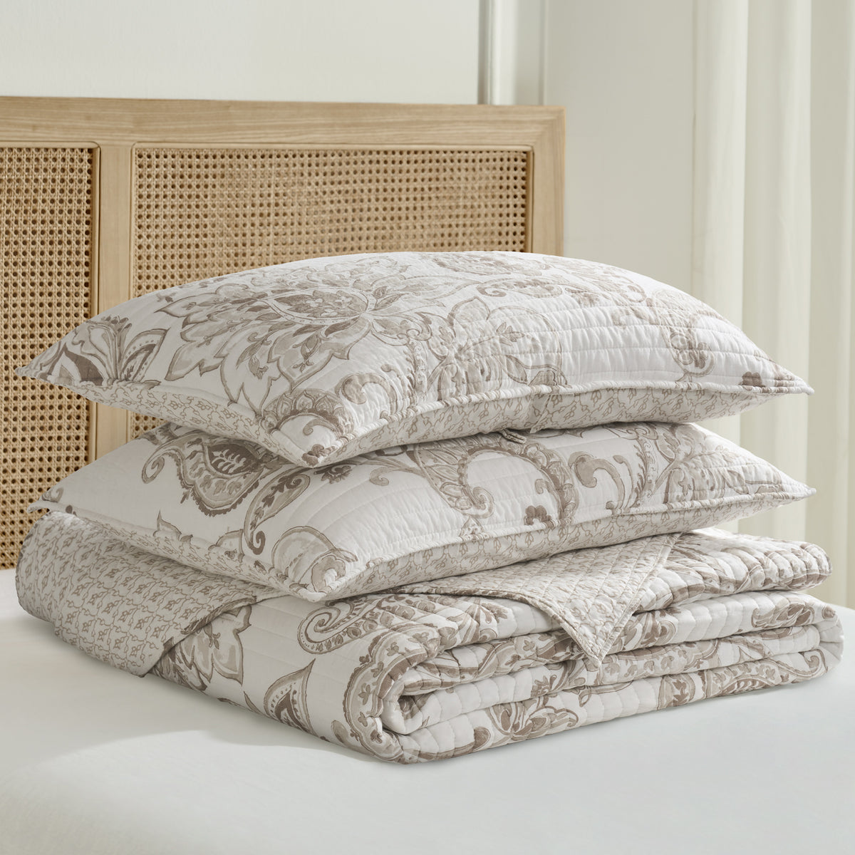 Bennett Bedspread Set