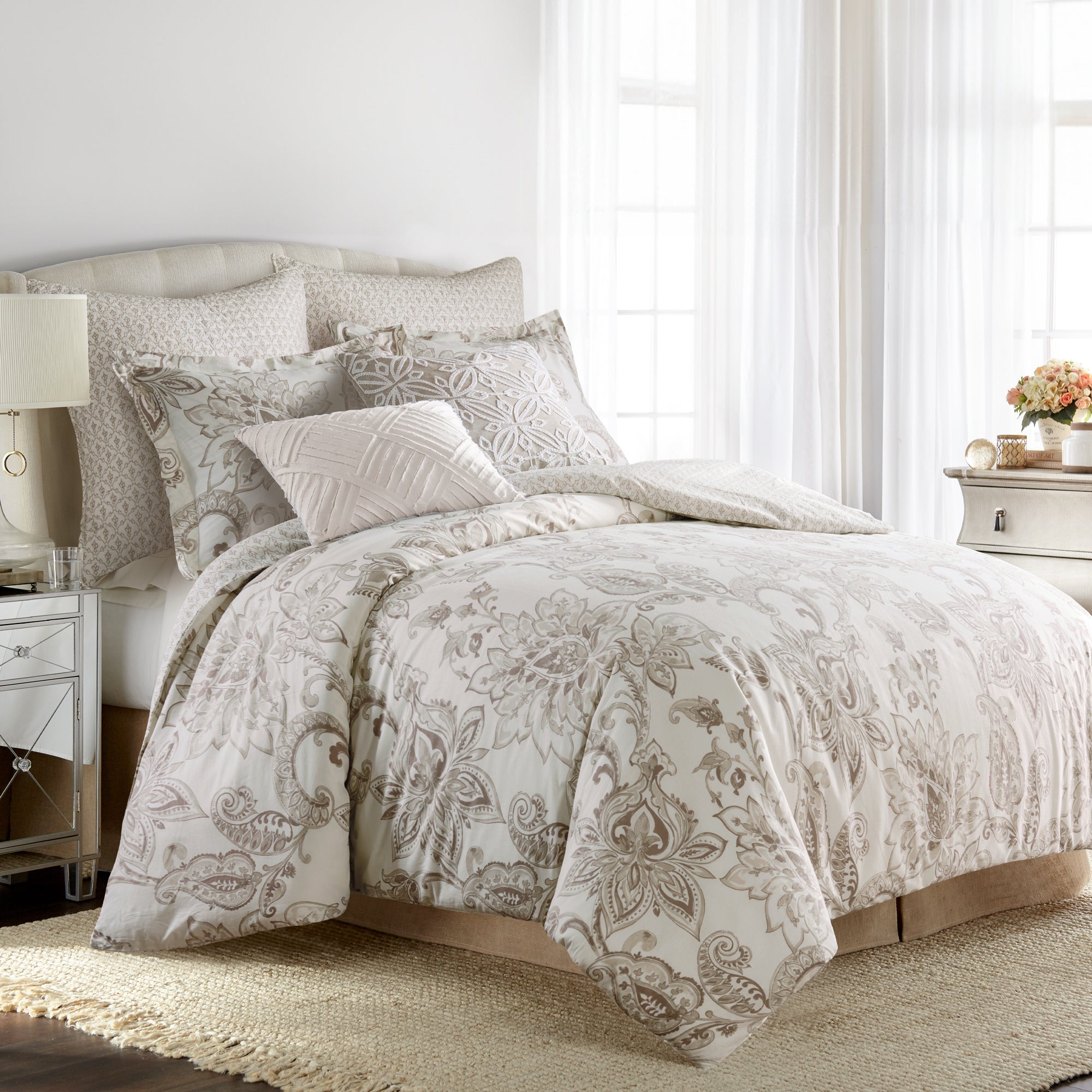 Bennett Comforter Set