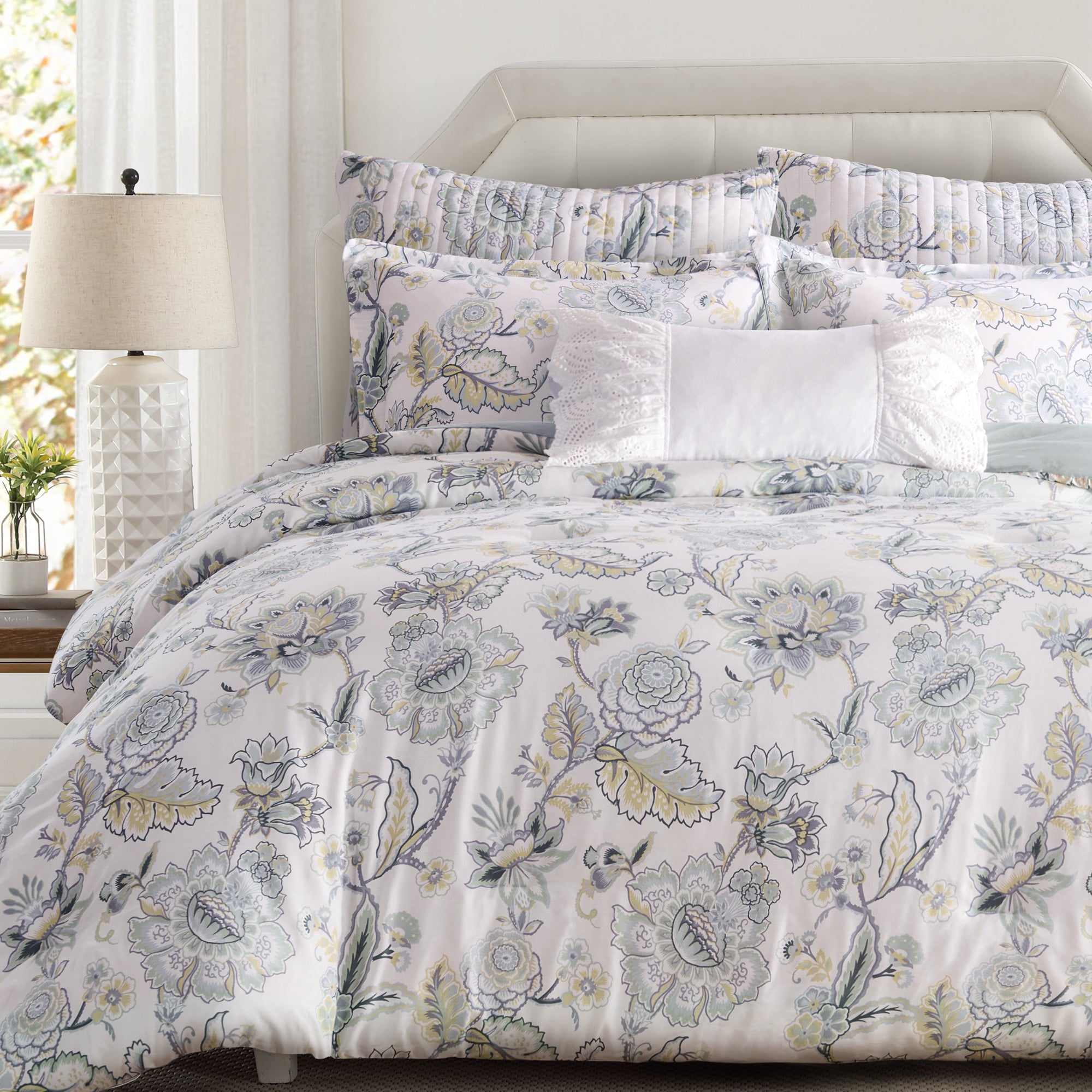 Ophelia Comforter Set