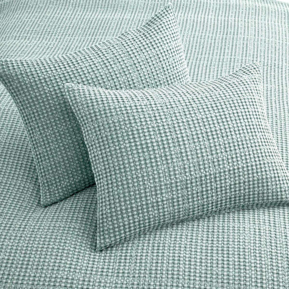 Mills Waffle Quilt Set