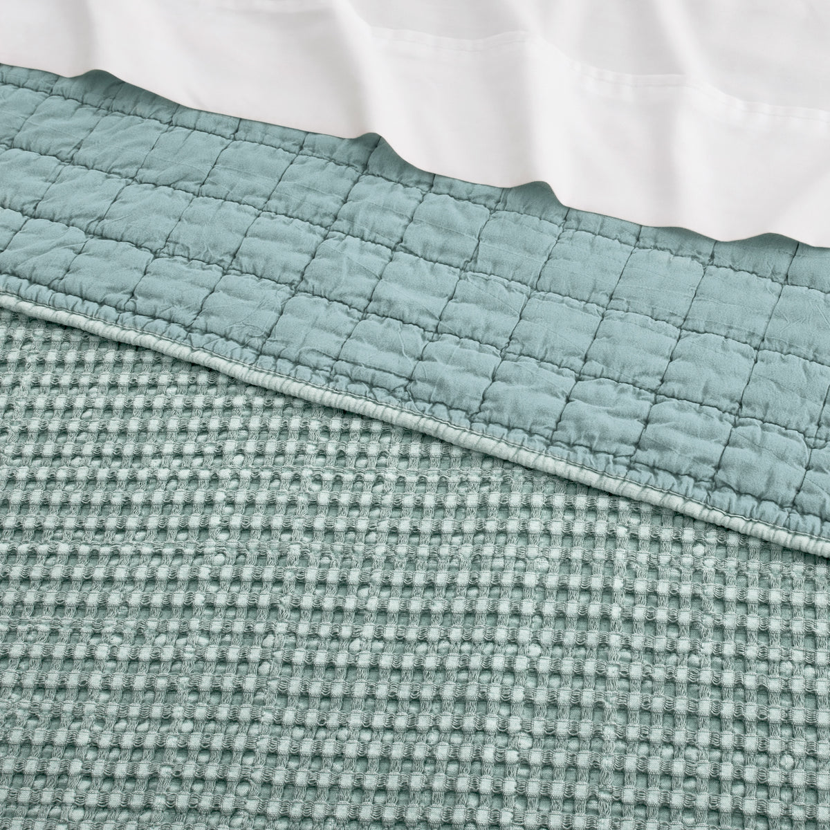 Mills Waffle Quilt Set