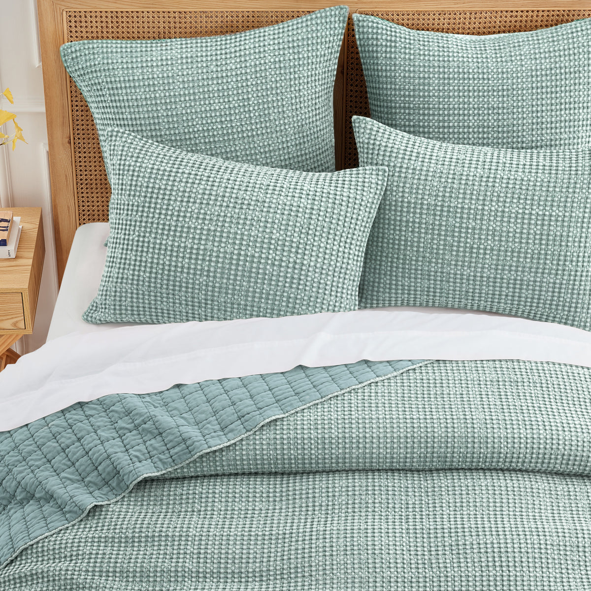 Mills Waffle Bedspread Set