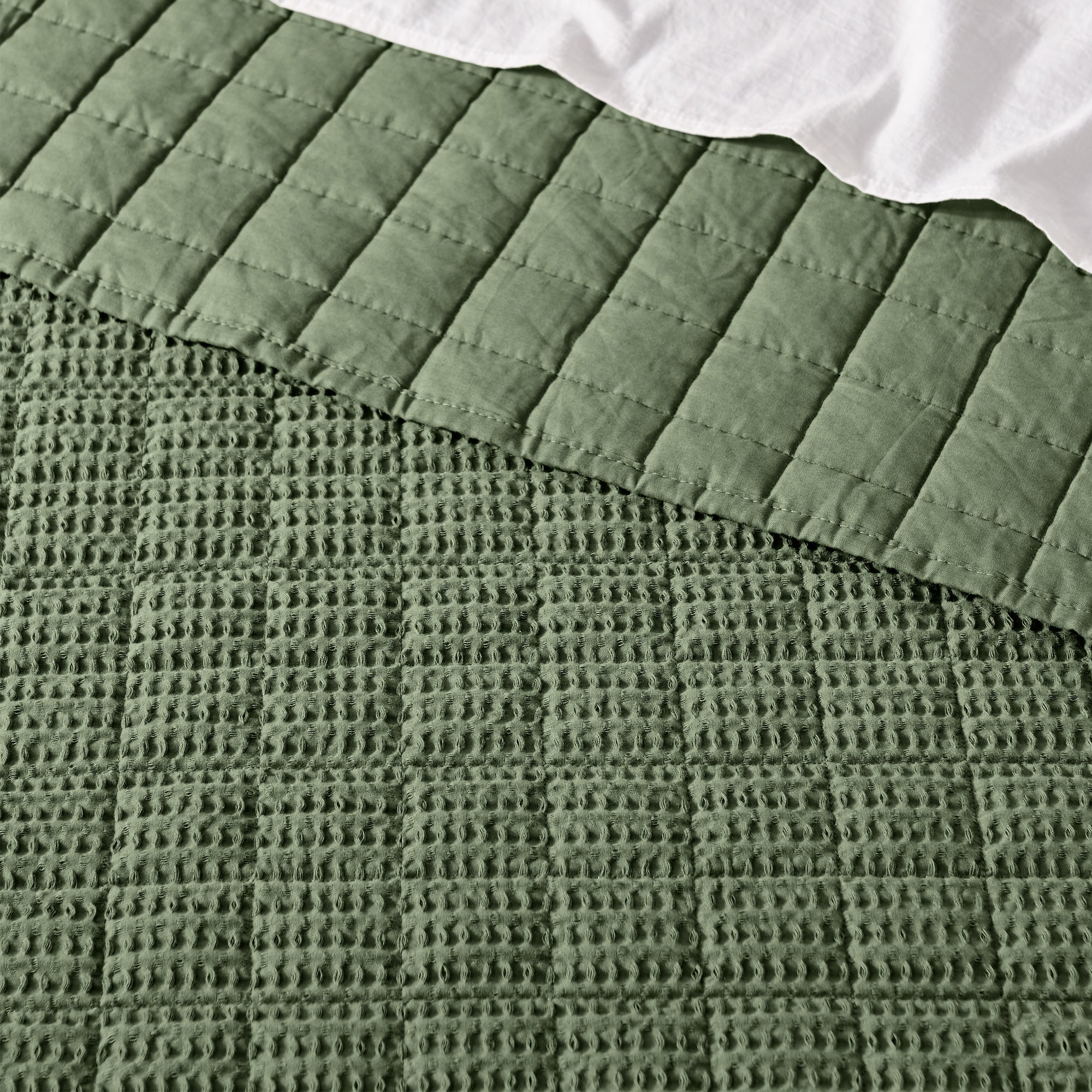 Cloud Waffle Quilt Set