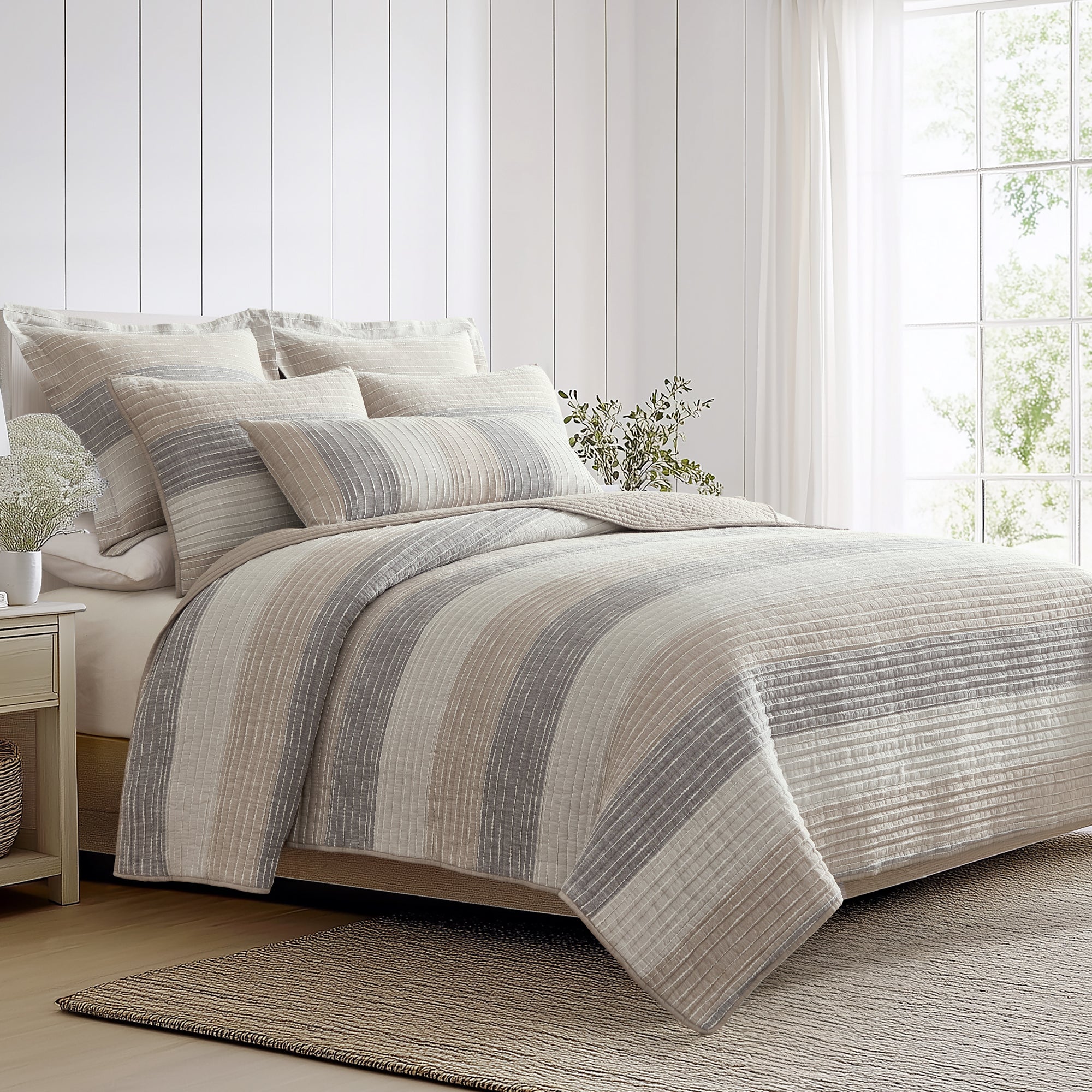 Sand Stripes Blue Quilt