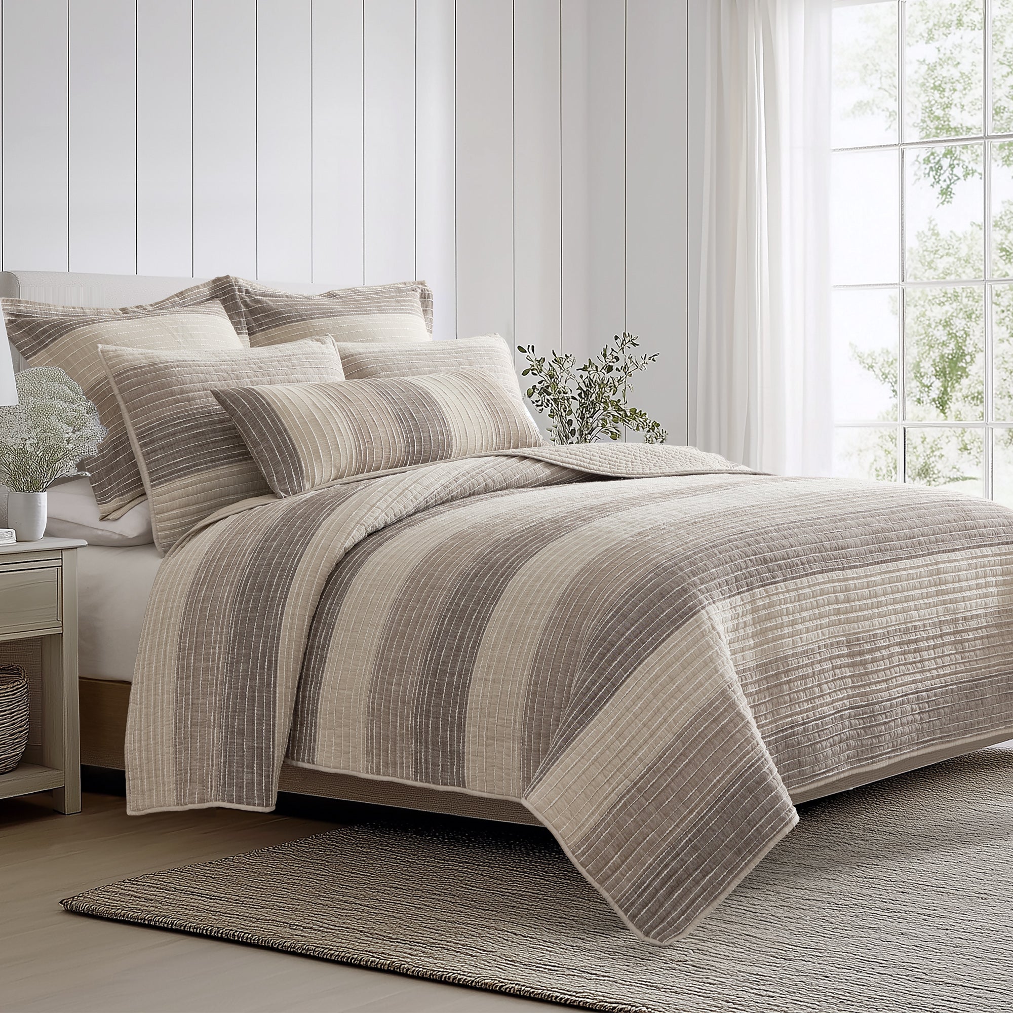 Sand Stripes Blue Quilt