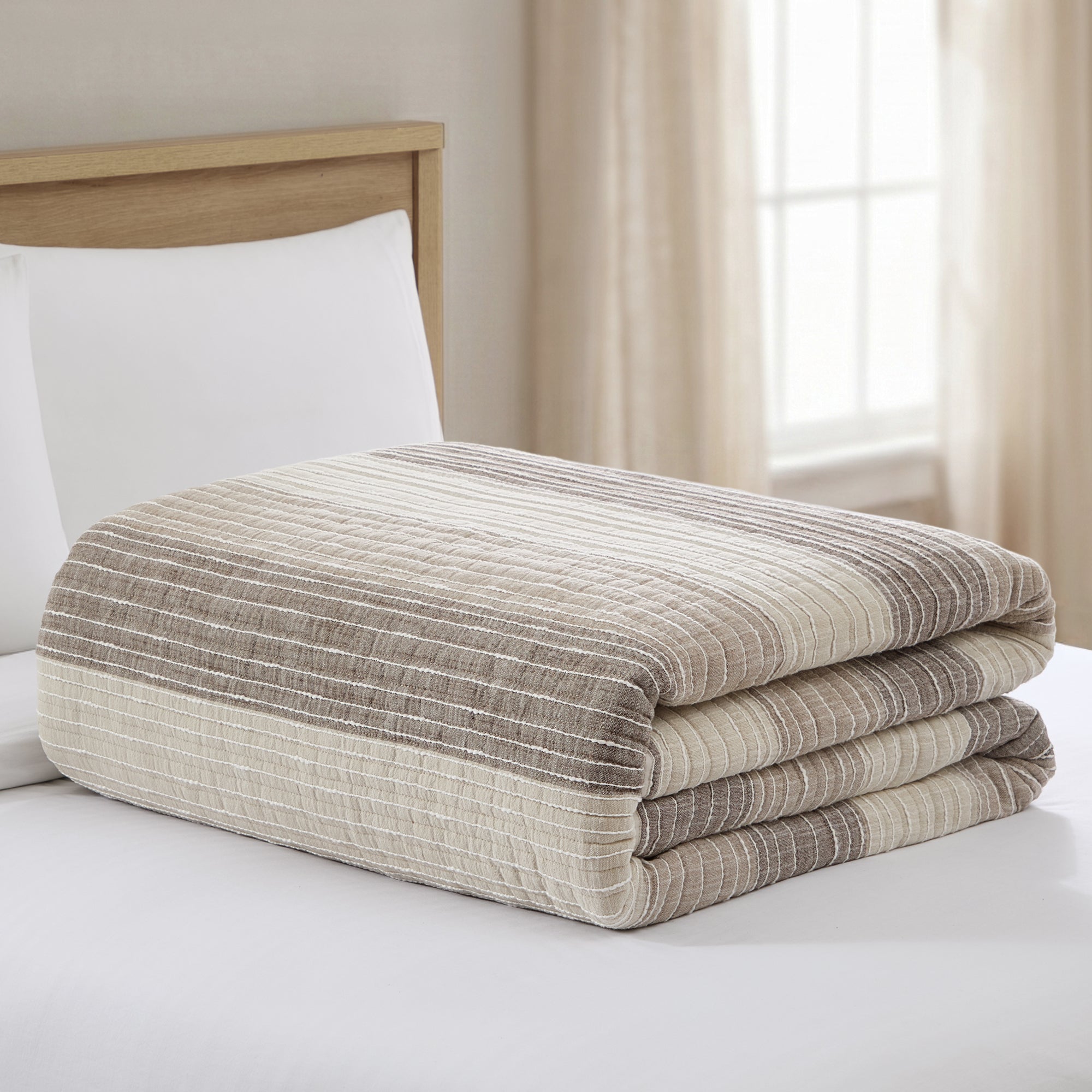 Sand Stripes Blue Quilt