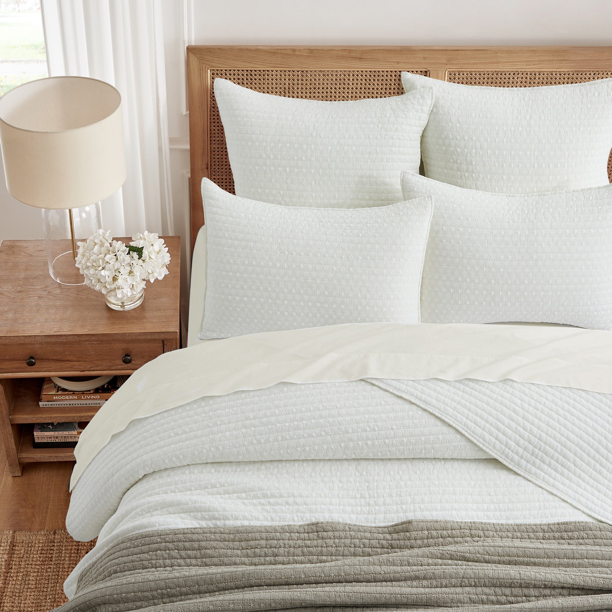 Eyelet Cream Quilt Set