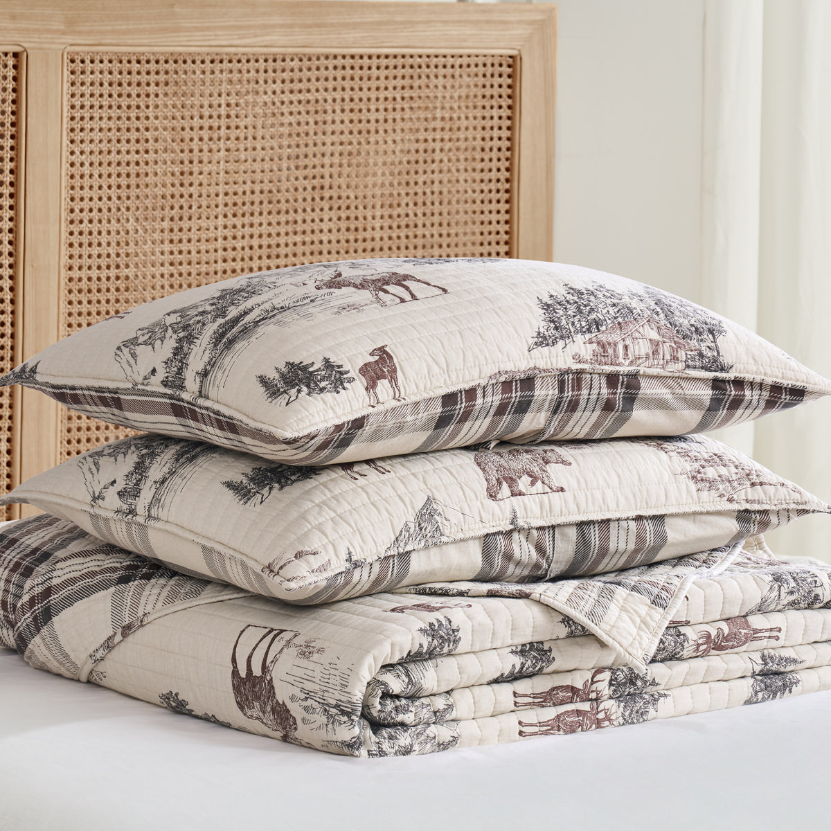 Lodge Toile Bedspread Set