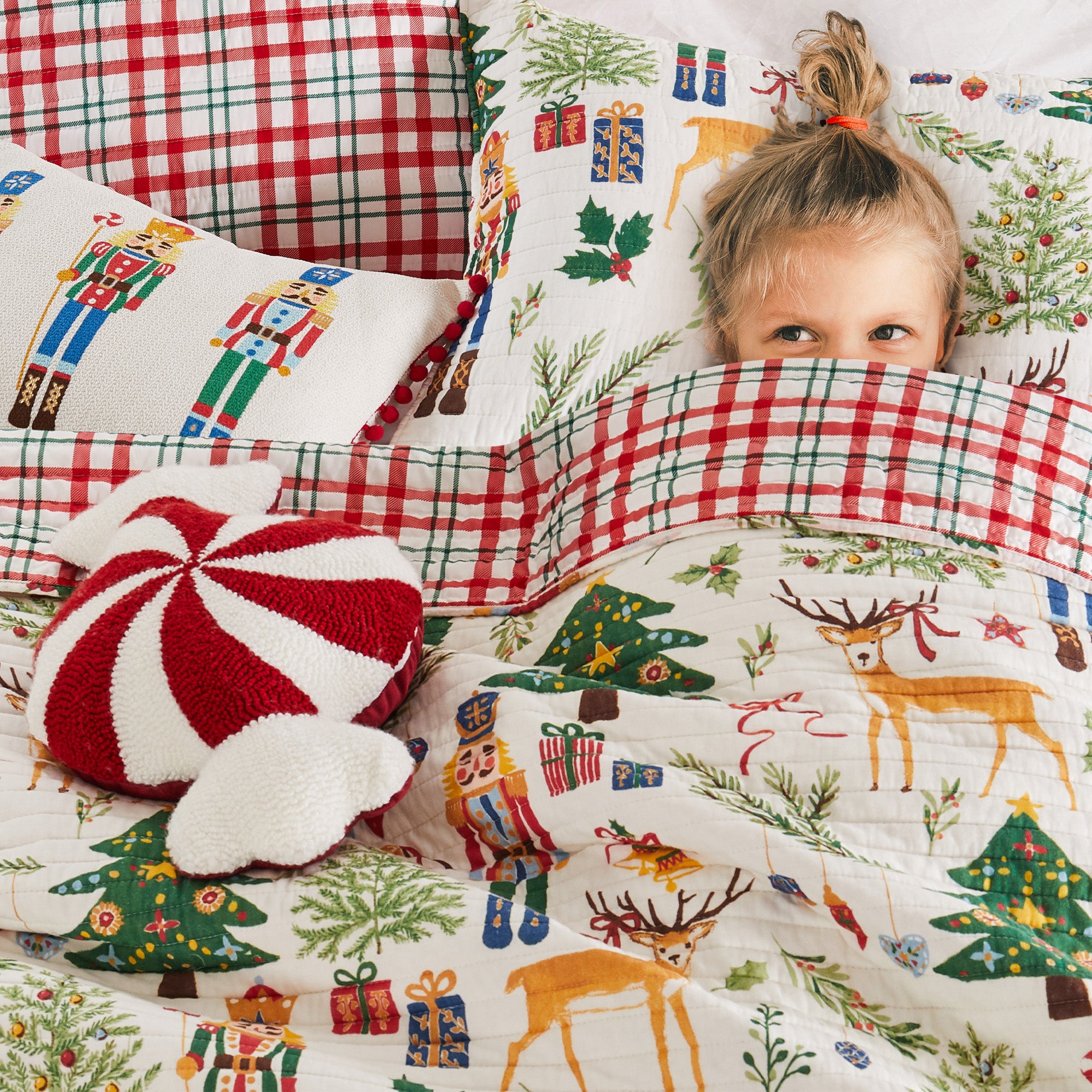 Nutcracker Quilt Set