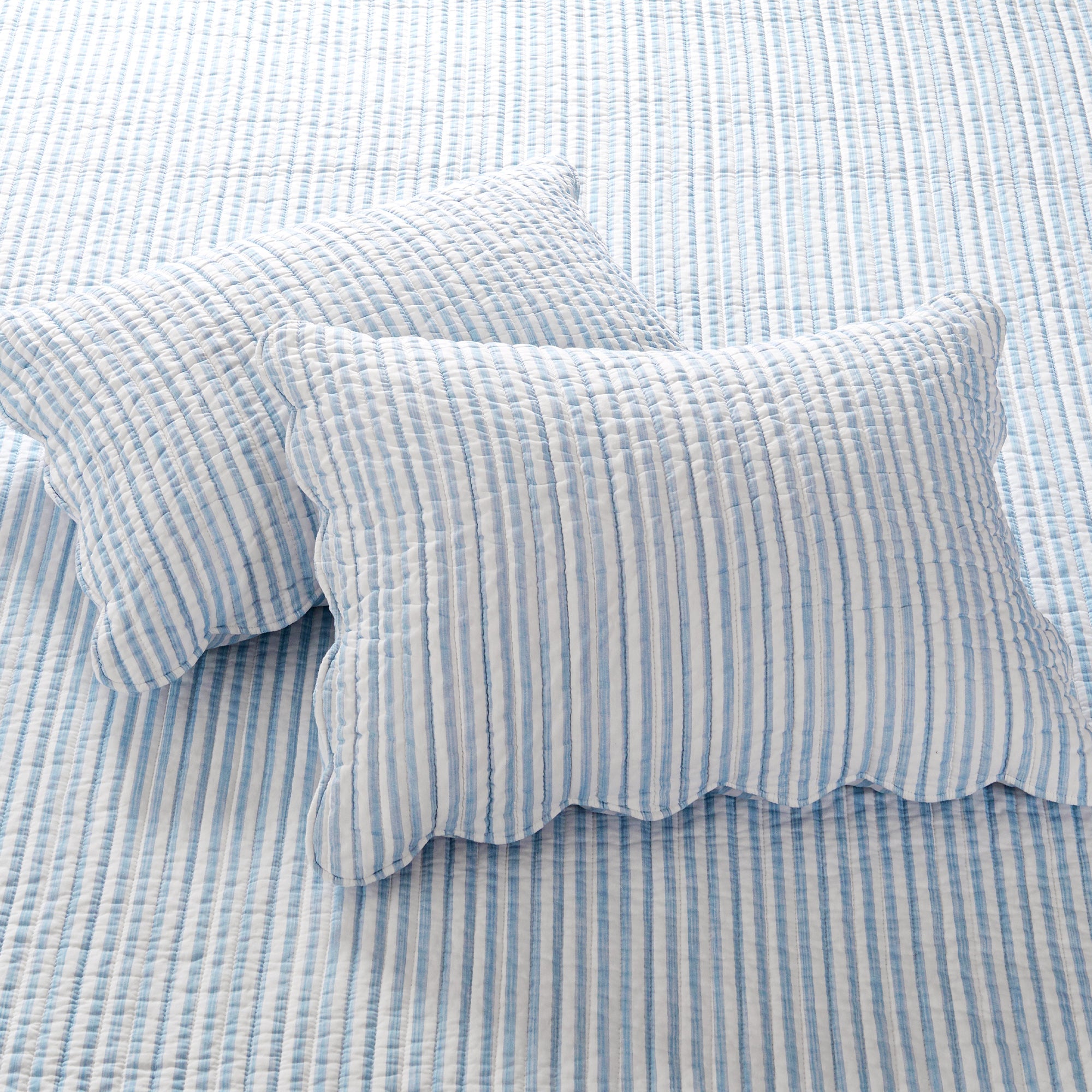 Martha Stripe Blue Quilt Set