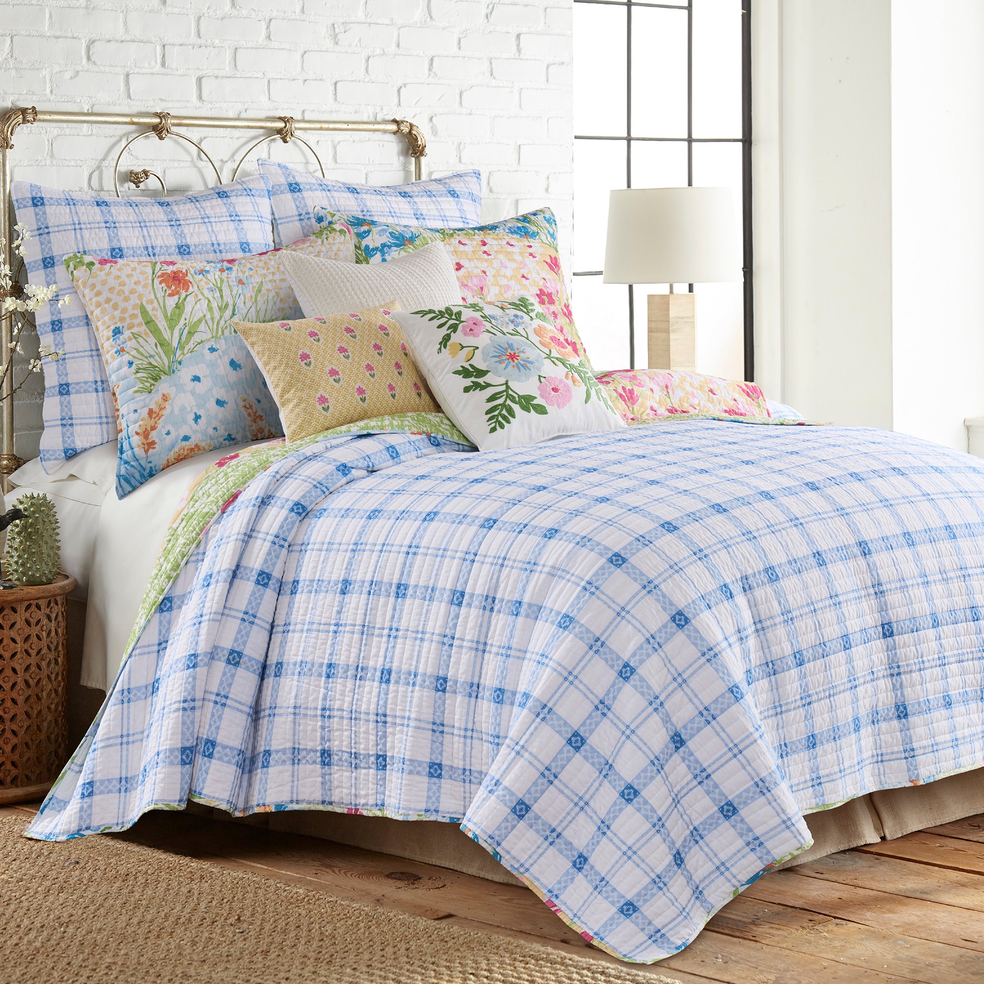 Levtex Home Blooming Hillside Quilt Set - Cotton