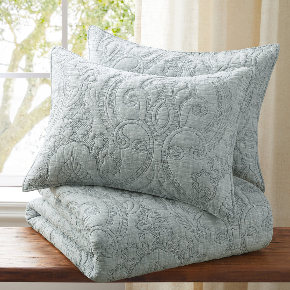 Helena Quilt Set