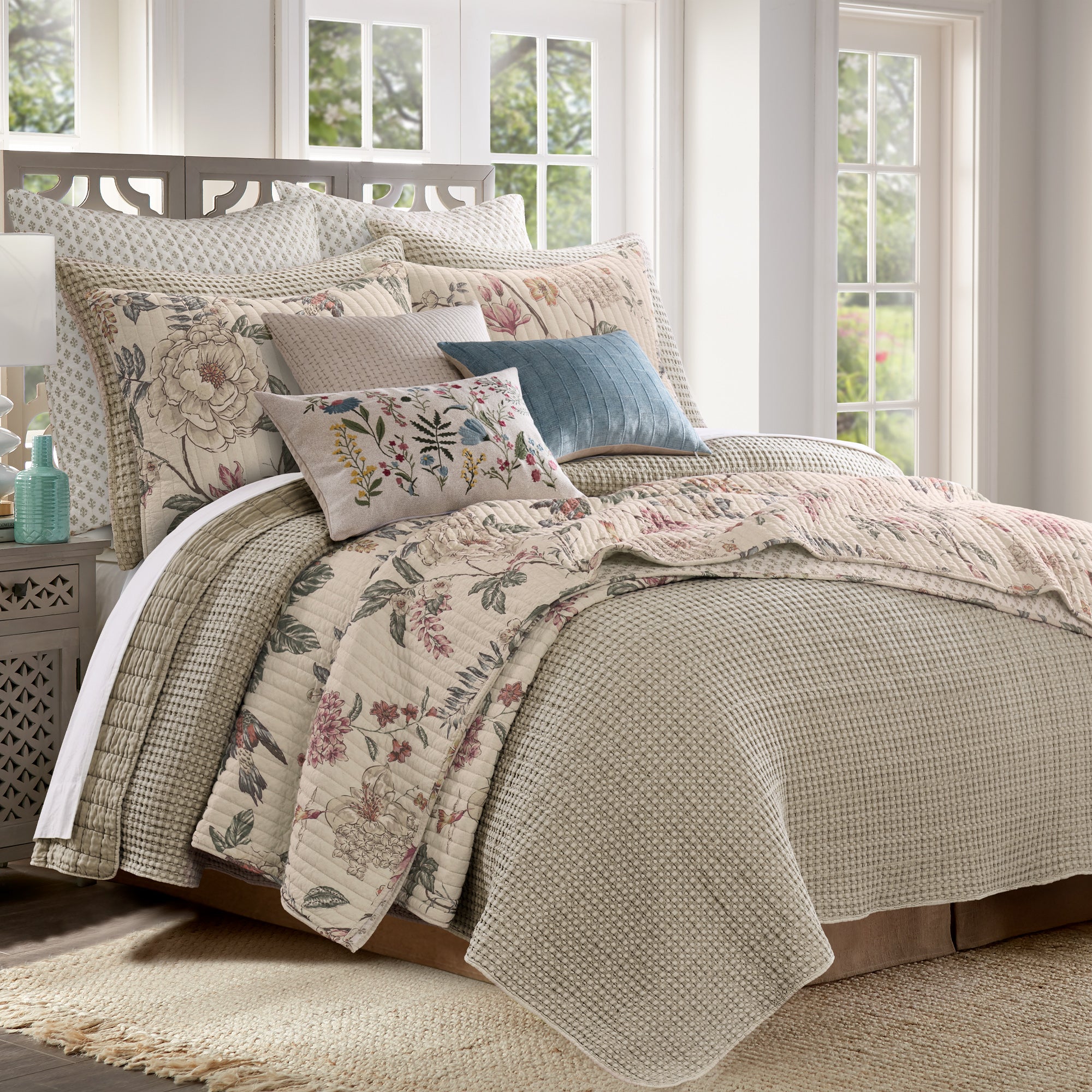 Mills Waffle Quilt Set