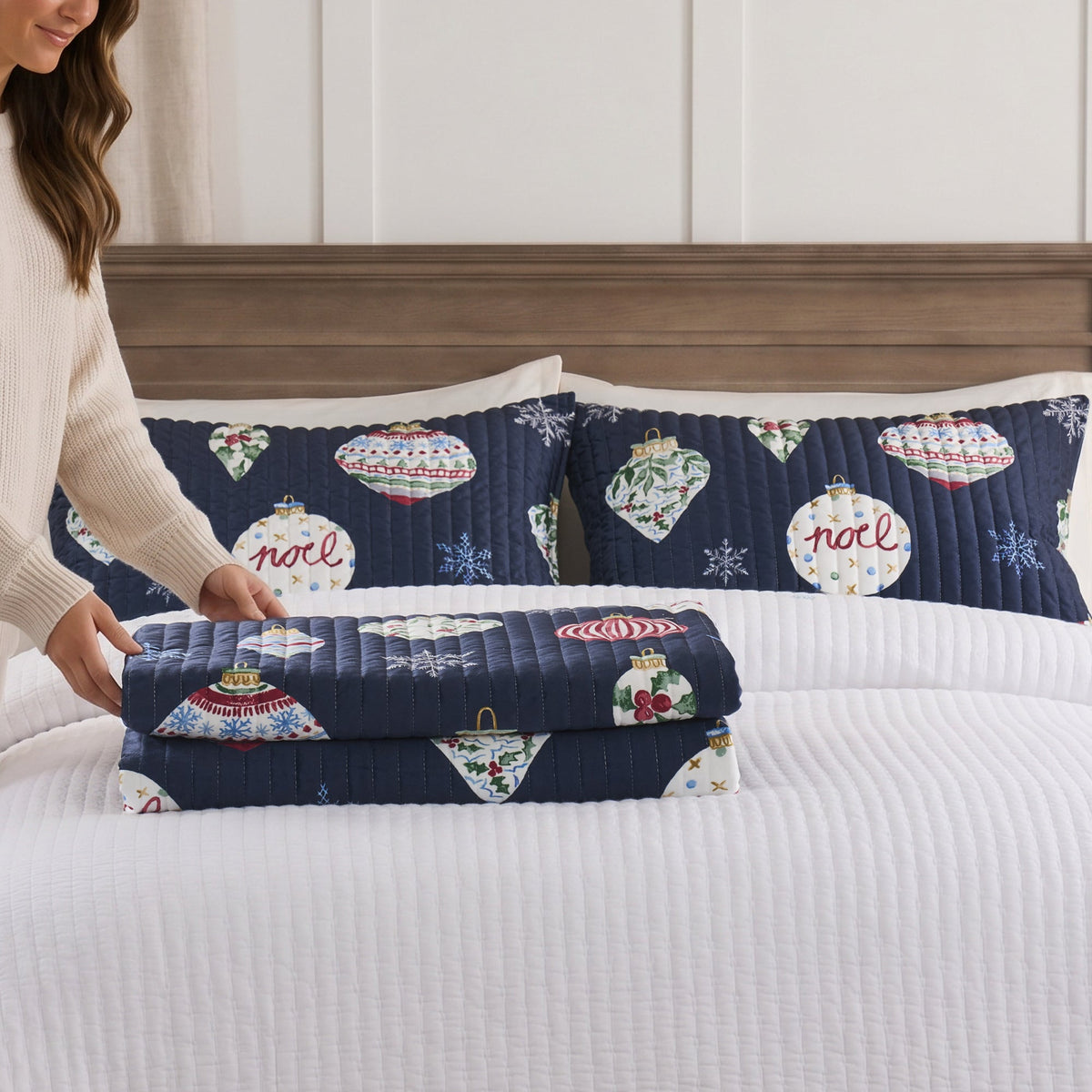 Bauble Christmas Quilt Set