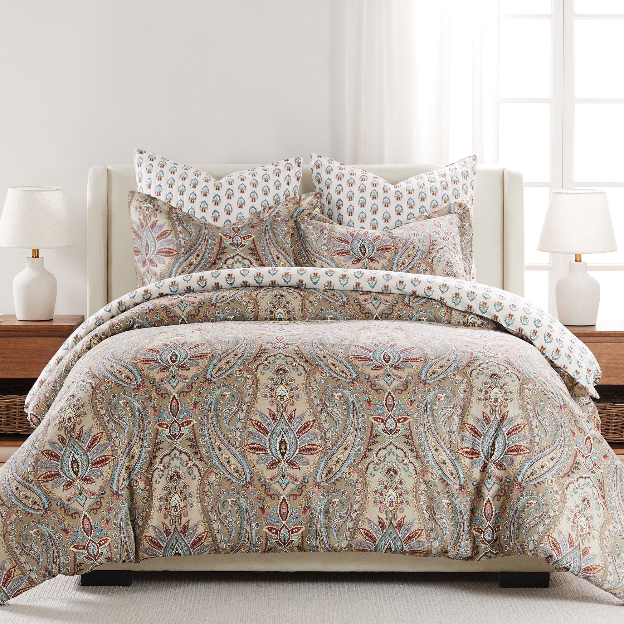 Nicole sold Miller 3 pc full/queen comforter set !